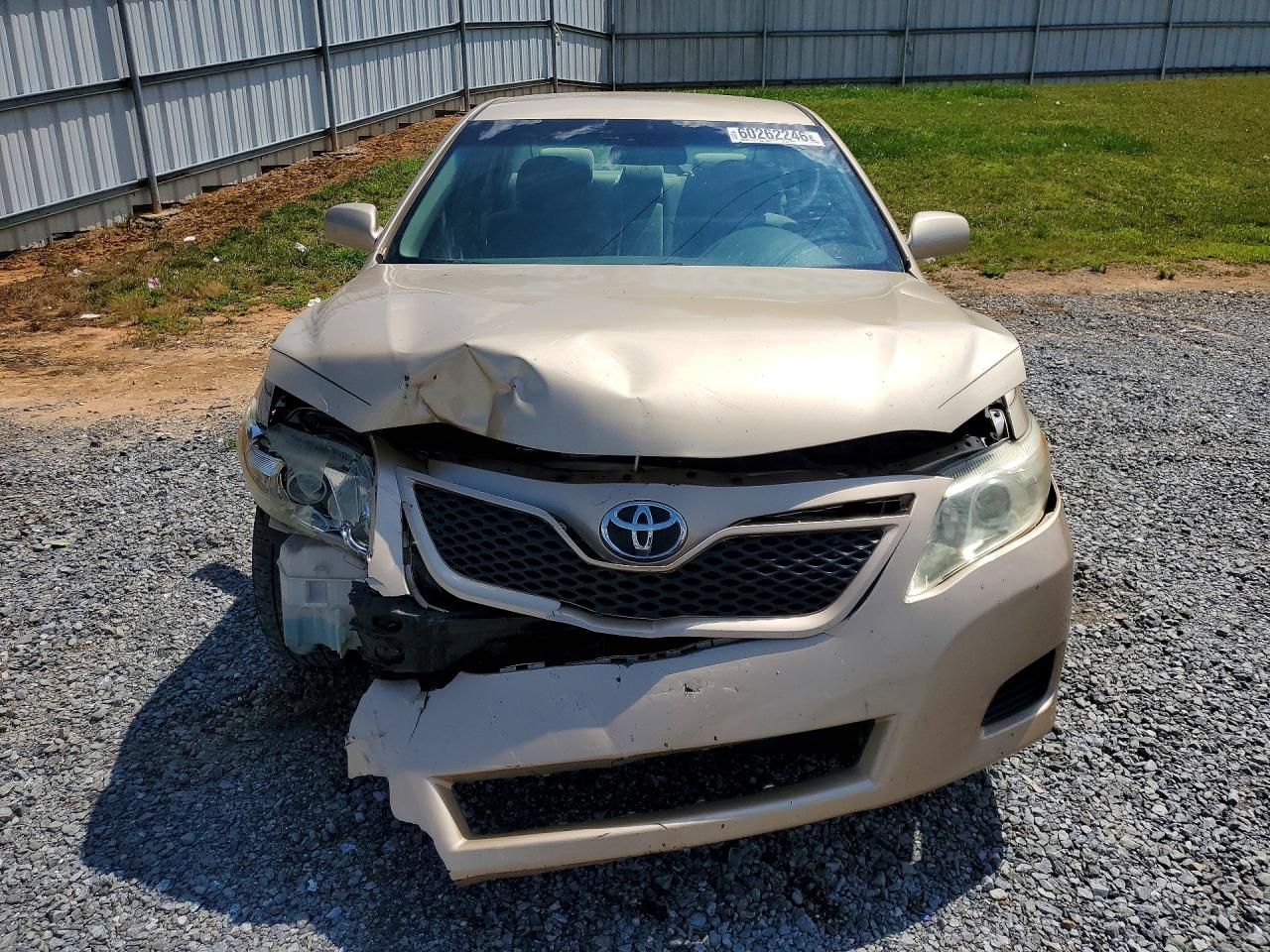 2011 Toyota Camry Base Желто-коричневый vin: 4T1BF3EK7BU222593