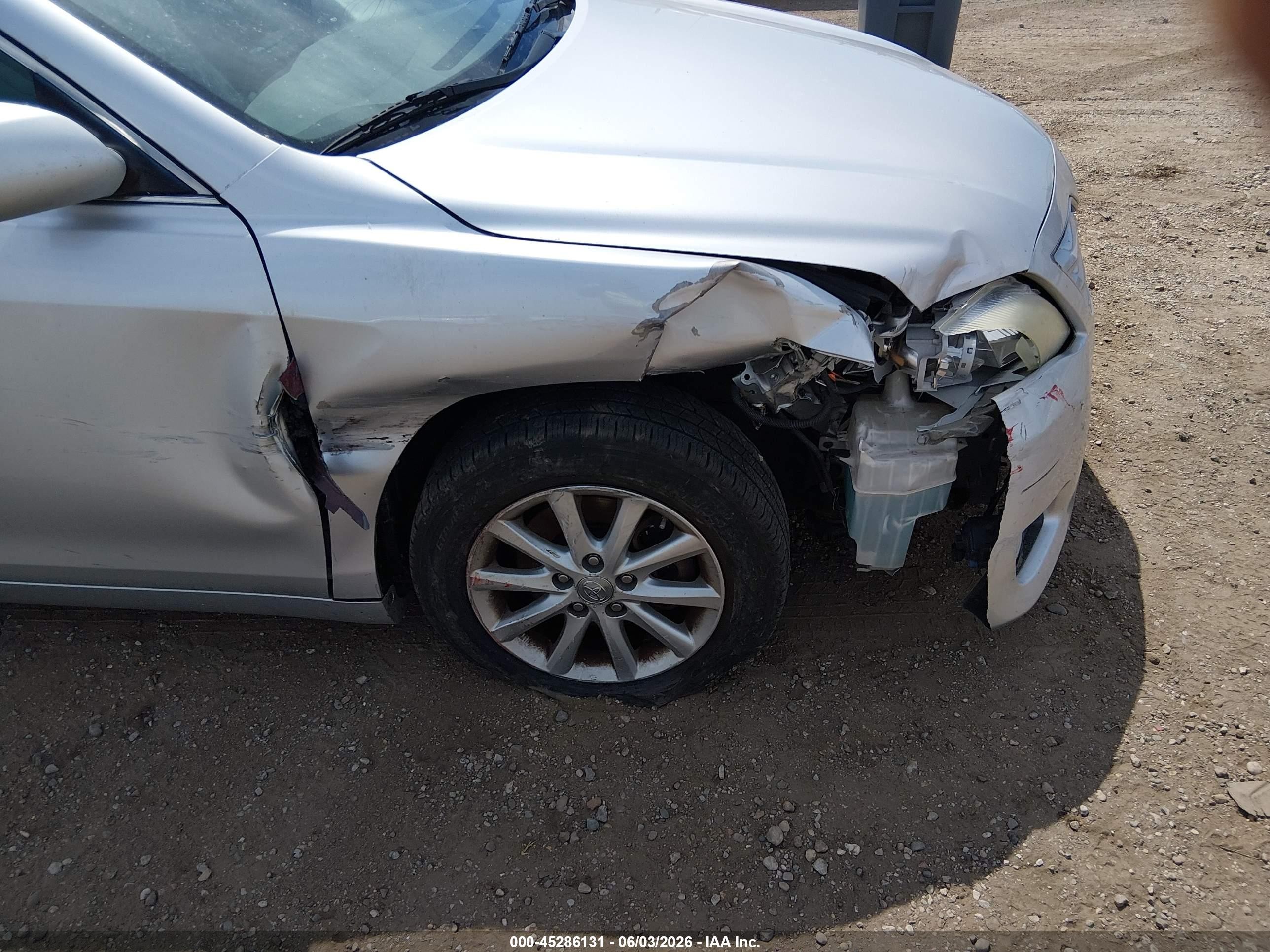 2011 Toyota Camry Xle Silver vin: 4T1BF3EK7BU228202