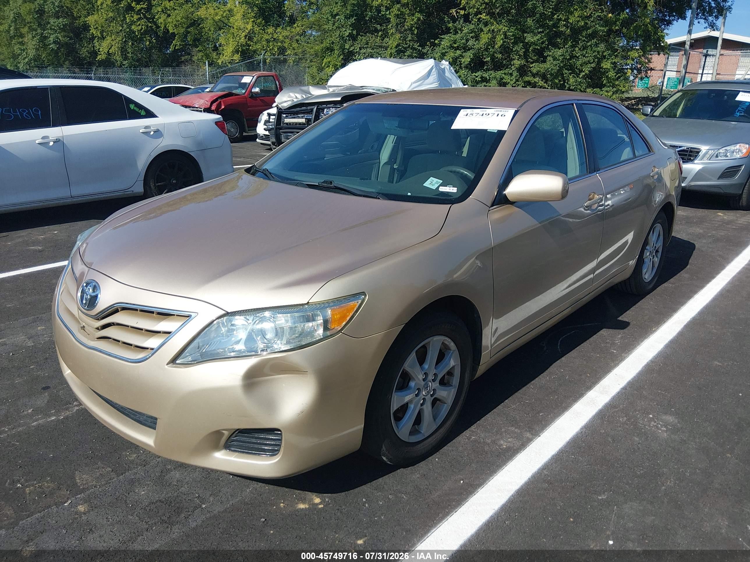 2011 Toyota Camry Le Золотой vin: 4T1BF3EK7BU228667