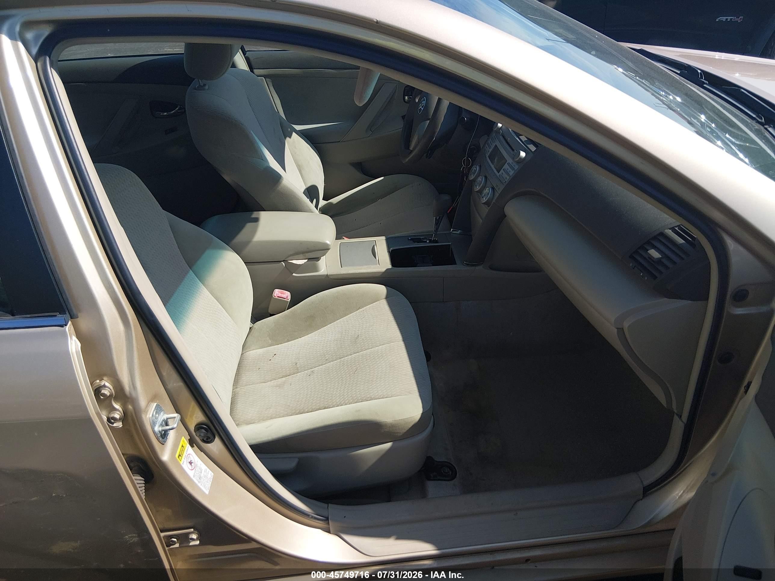 2011 Toyota Camry Le Золотой vin: 4T1BF3EK7BU228667