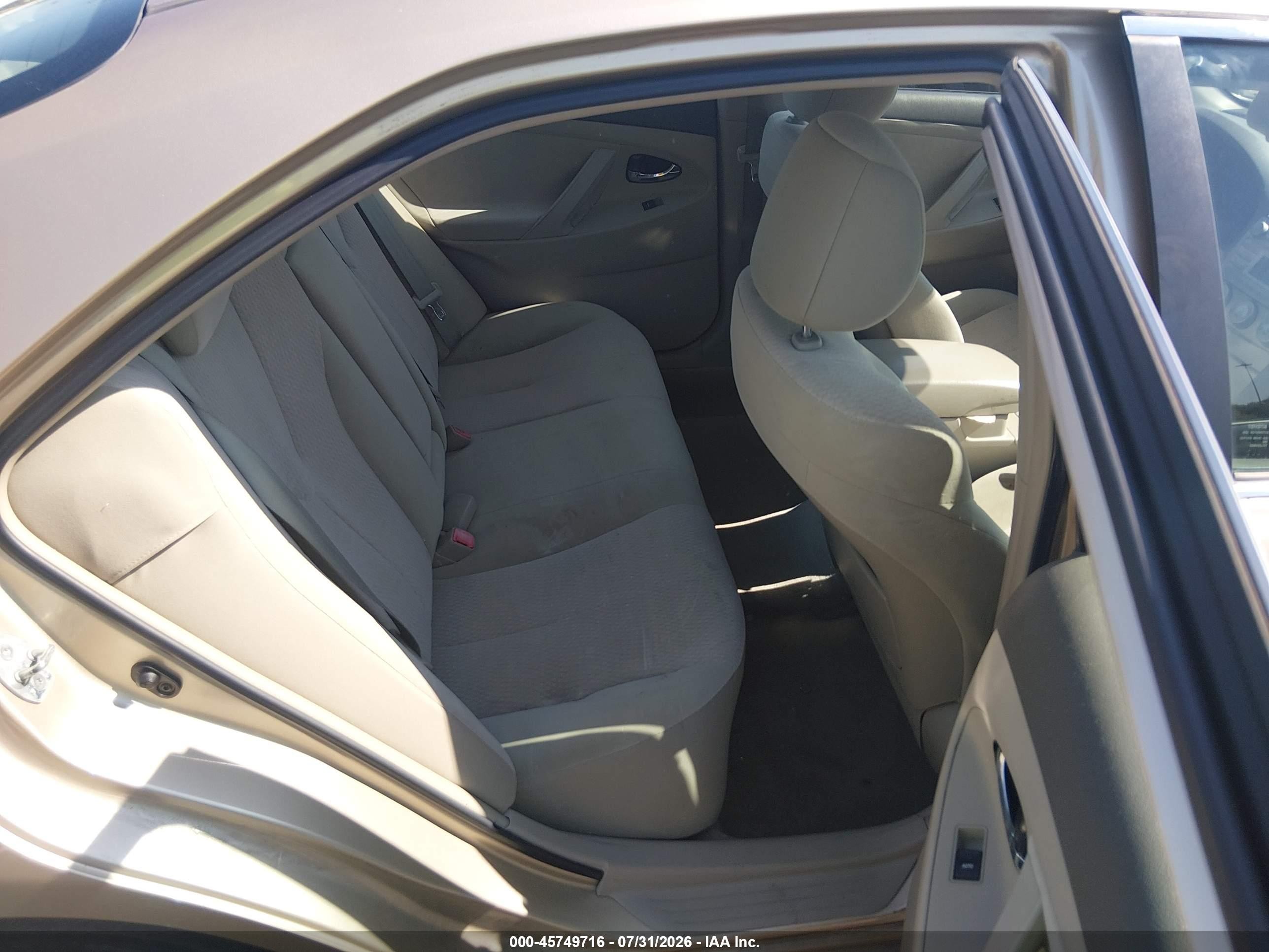 2011 Toyota Camry Le Золотой vin: 4T1BF3EK7BU228667