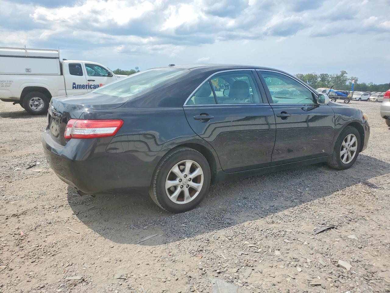 2011 Toyota Camry Le Black vin: 4T1BF3EK7BU230676