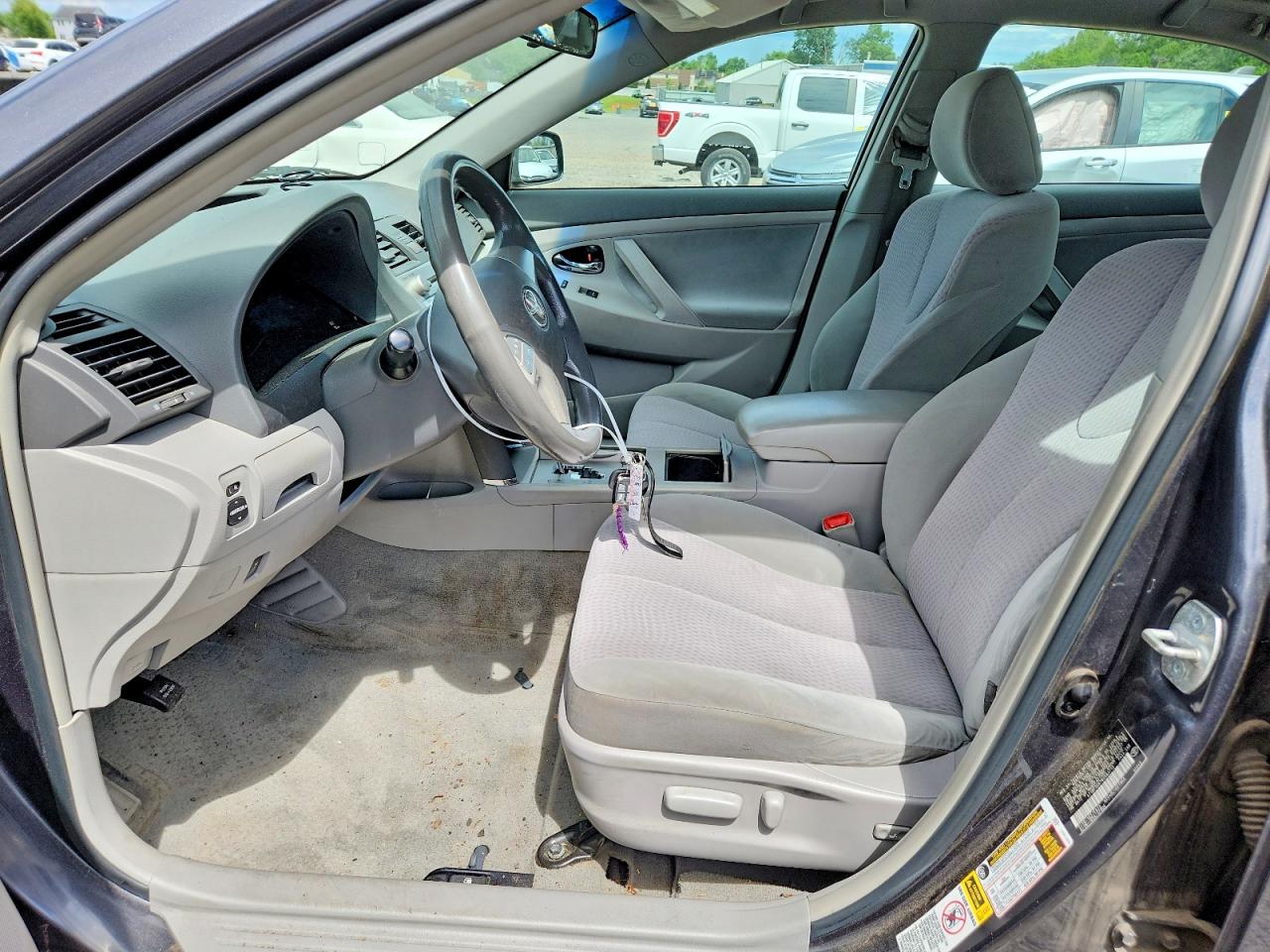 2011 Toyota Camry Le Gray vin: 4T1BF3EK7BU583712