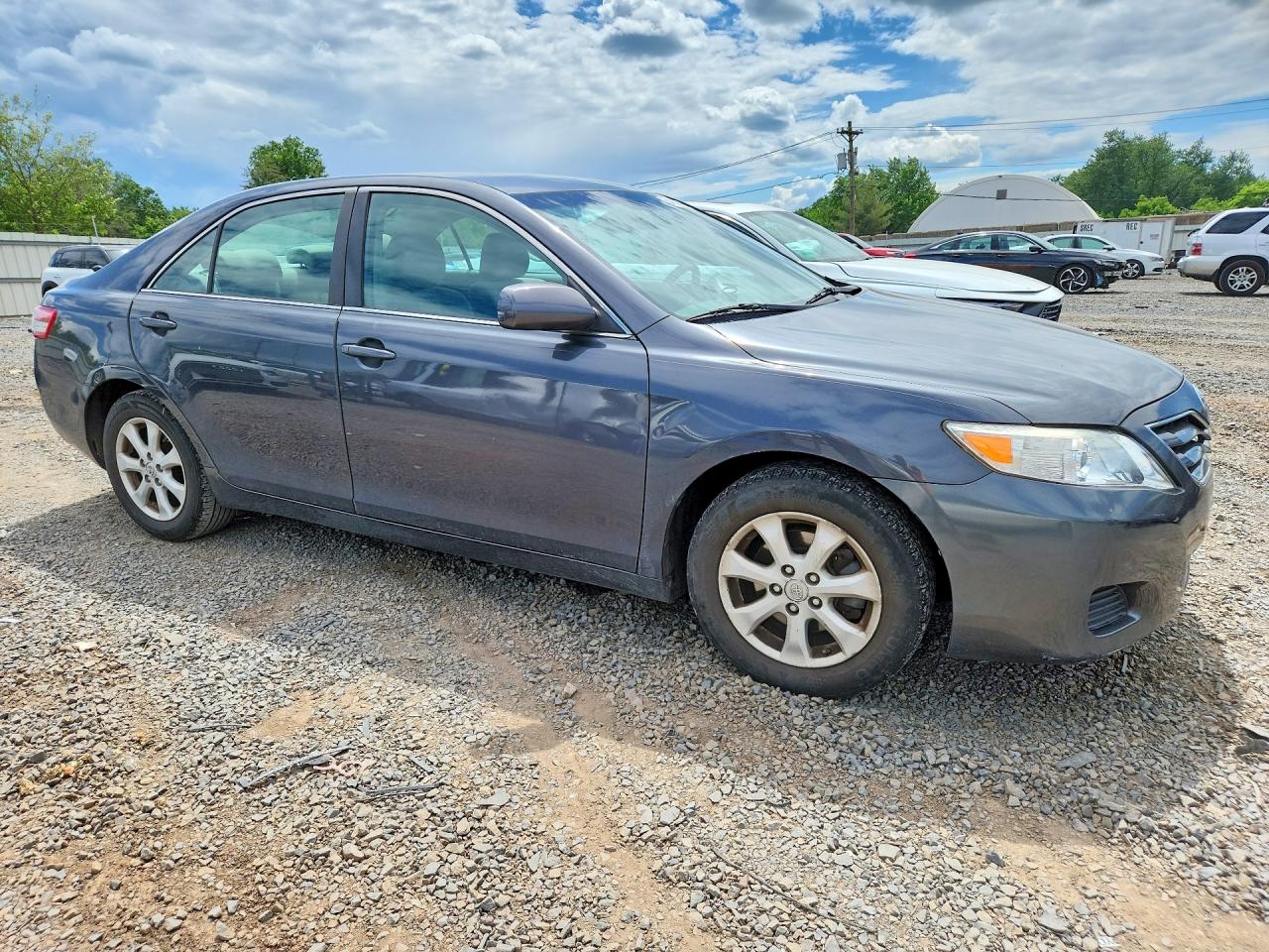 2011 Toyota Camry Le Gray vin: 4T1BF3EK7BU583712