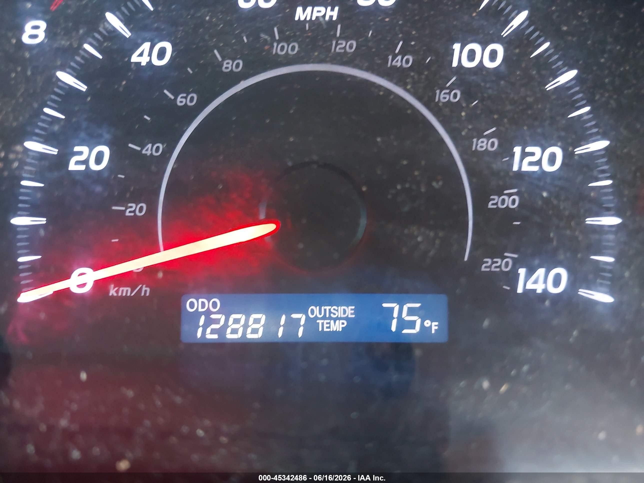 2011 Toyota Camry   White vin: 4T1BF3EK7BU585430