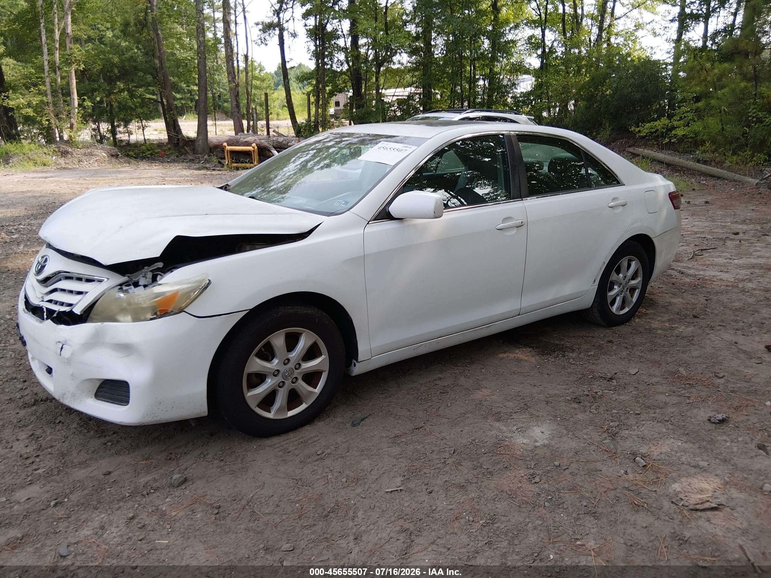 2011 Toyota Camry Le White vin: 4T1BF3EK7BU609984