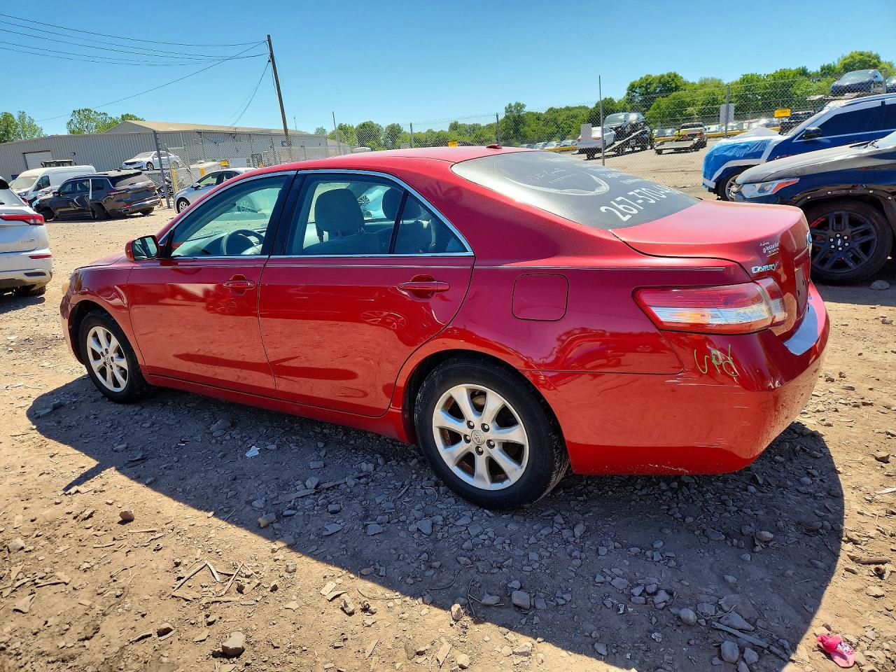 2011 Toyota Camry Le Red vin: 4T1BF3EK7BU622041