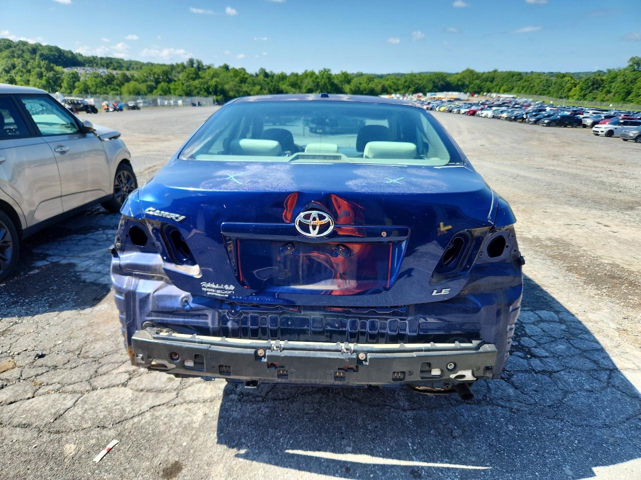 2011 Toyota Camry Le Blue vin: 4T1BF3EK7BU629703