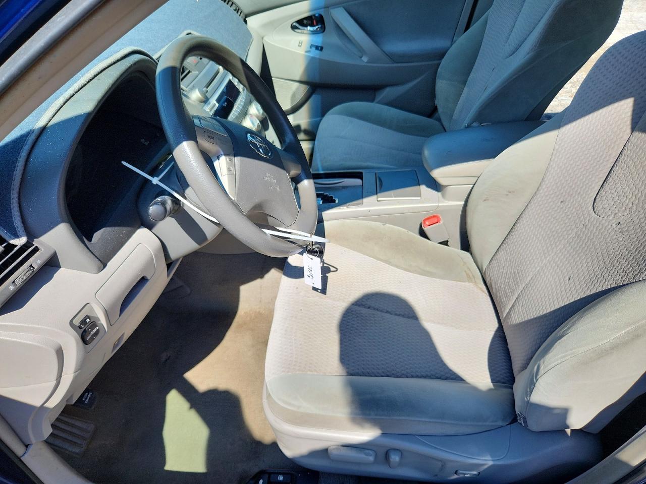 2011 Toyota Camry Le Blue vin: 4T1BF3EK7BU629703