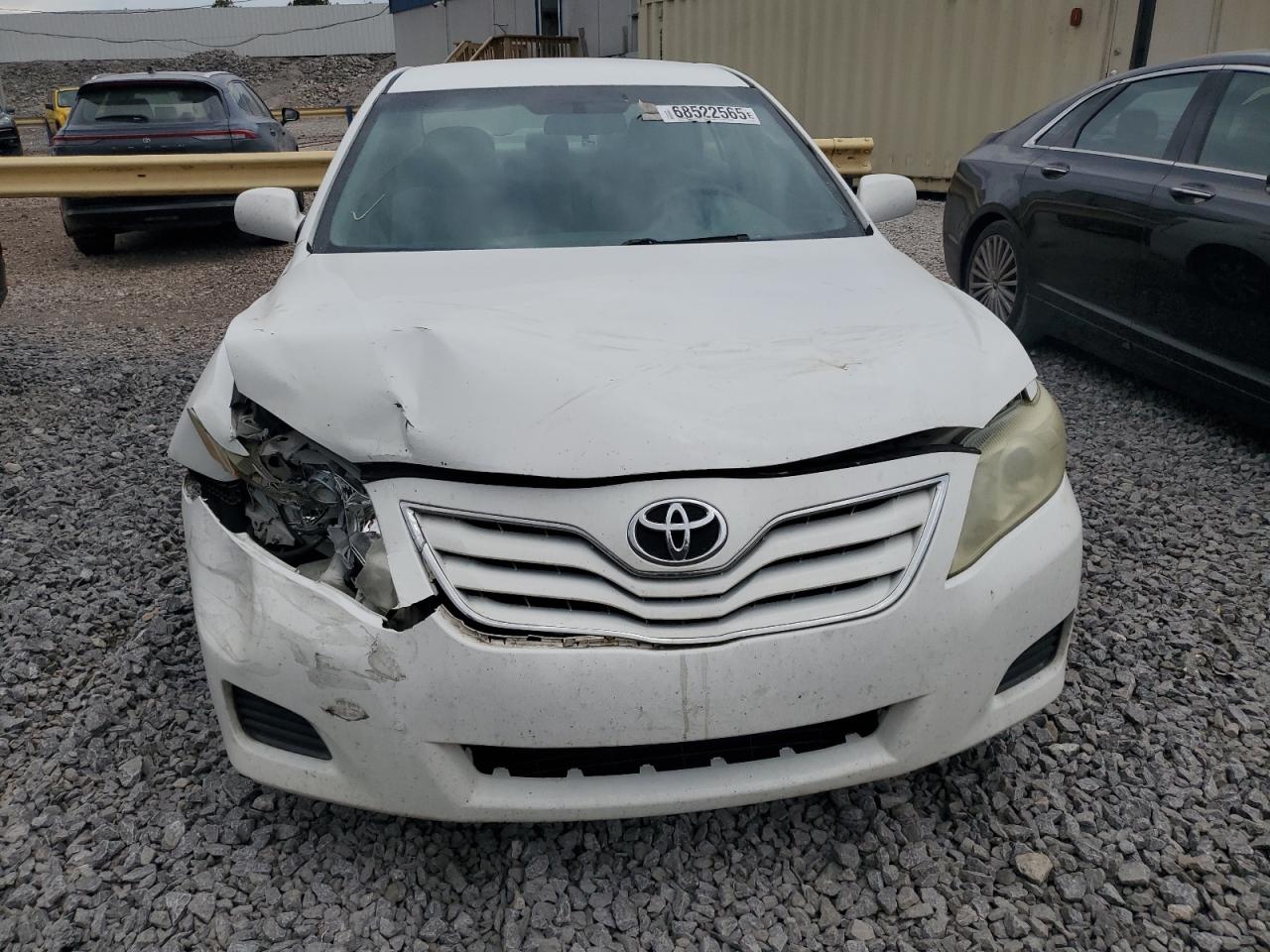 2011 Toyota Camry Base White vin: 4T1BF3EK7BU641298