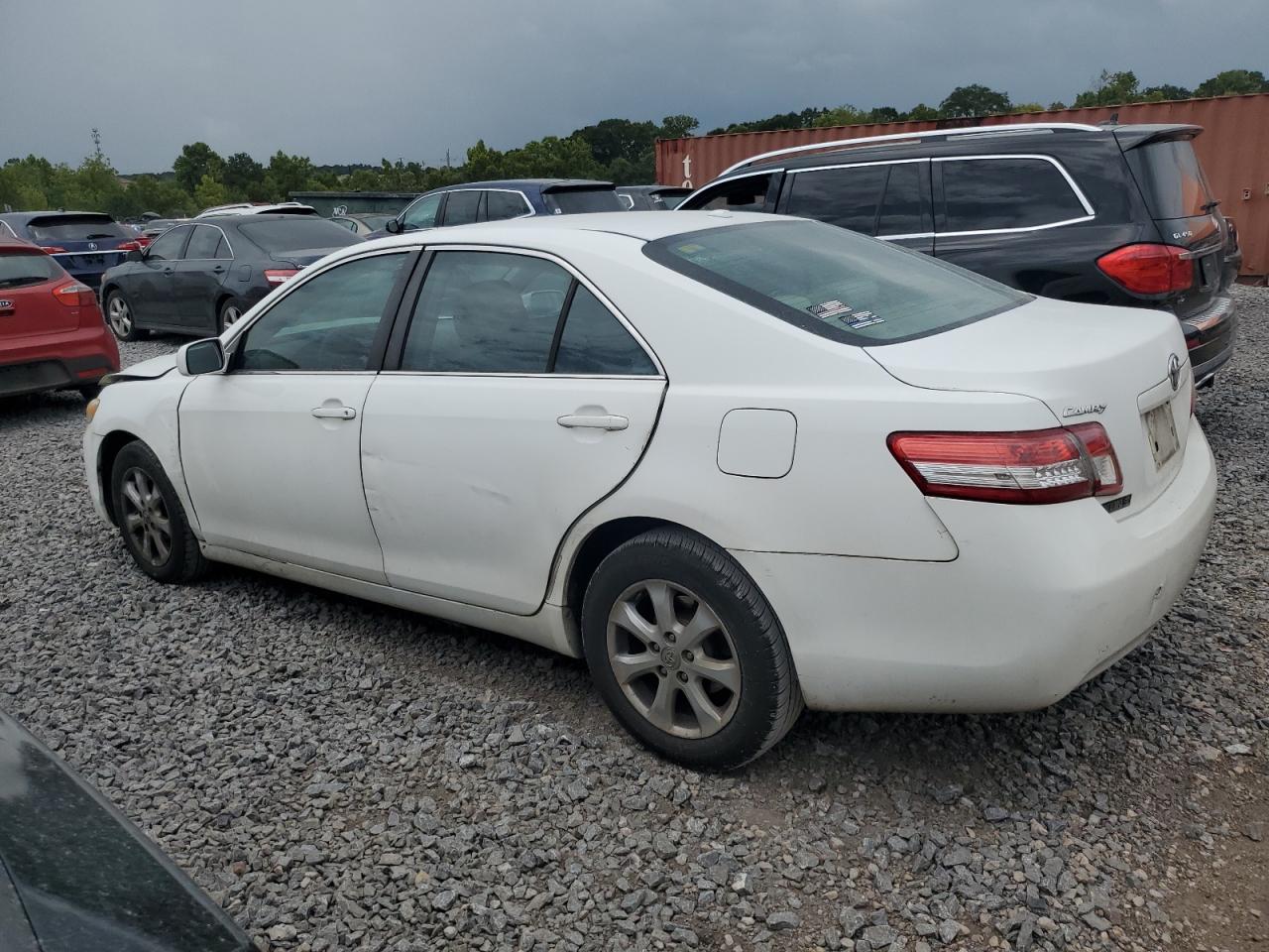 2011 Toyota Camry Base White vin: 4T1BF3EK7BU641298