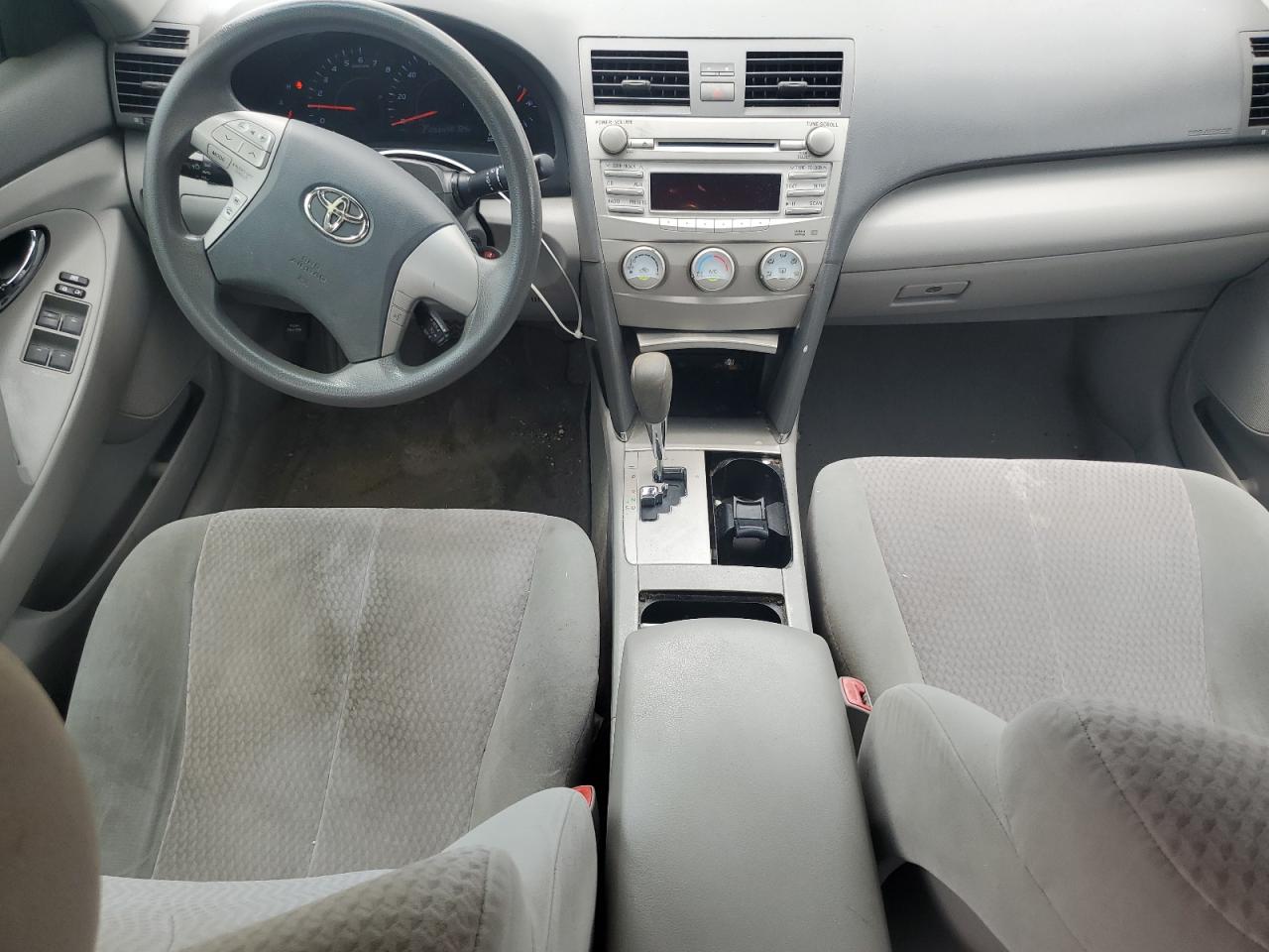 2011 Toyota Camry Base White vin: 4T1BF3EK7BU641298