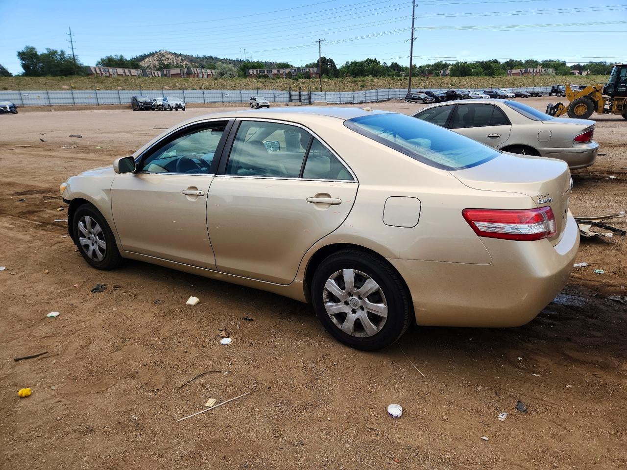 2011 Toyota Camry Le Золотой vin: 4T1BF3EK7BU644539