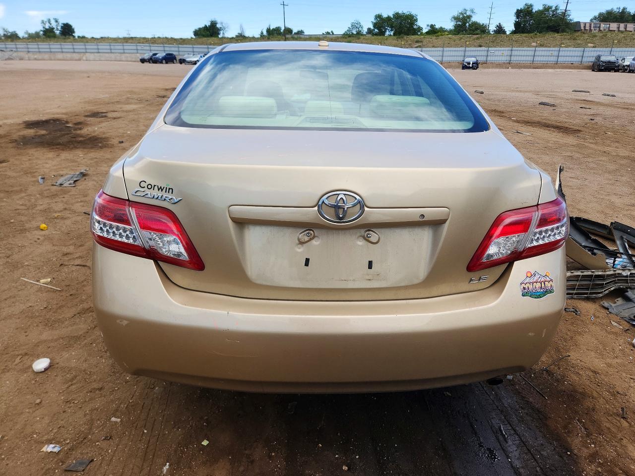 2011 Toyota Camry Le Золотой vin: 4T1BF3EK7BU644539