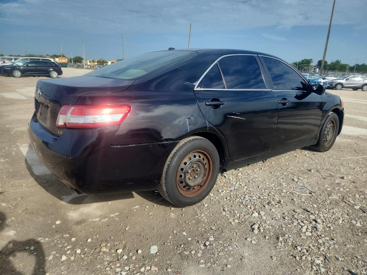 2011 Toyota Camry Le Black vin: 4T1BF3EK7BU663592