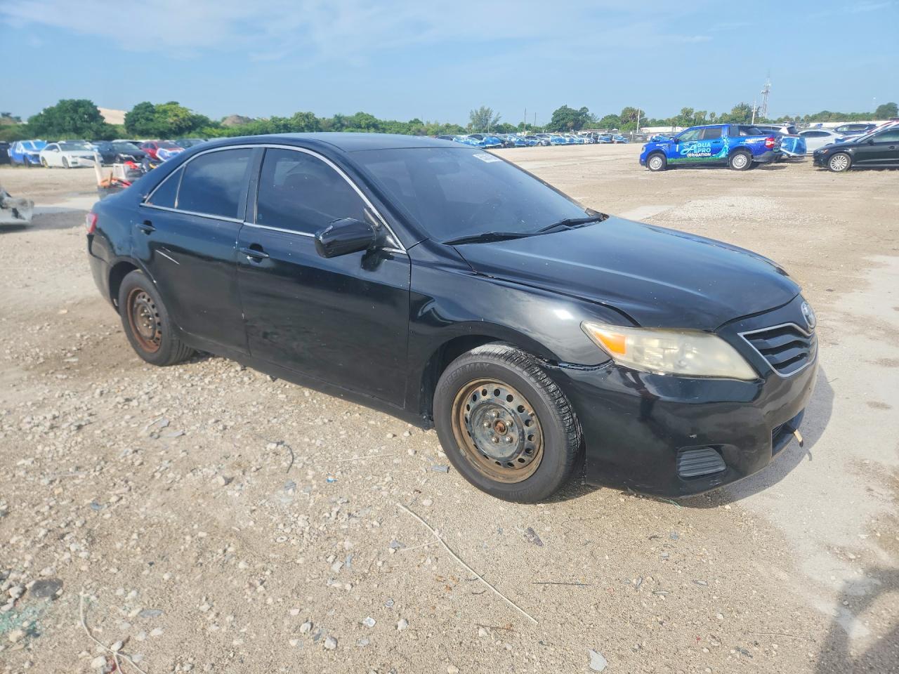 2011 Toyota Camry Le Black vin: 4T1BF3EK7BU663592