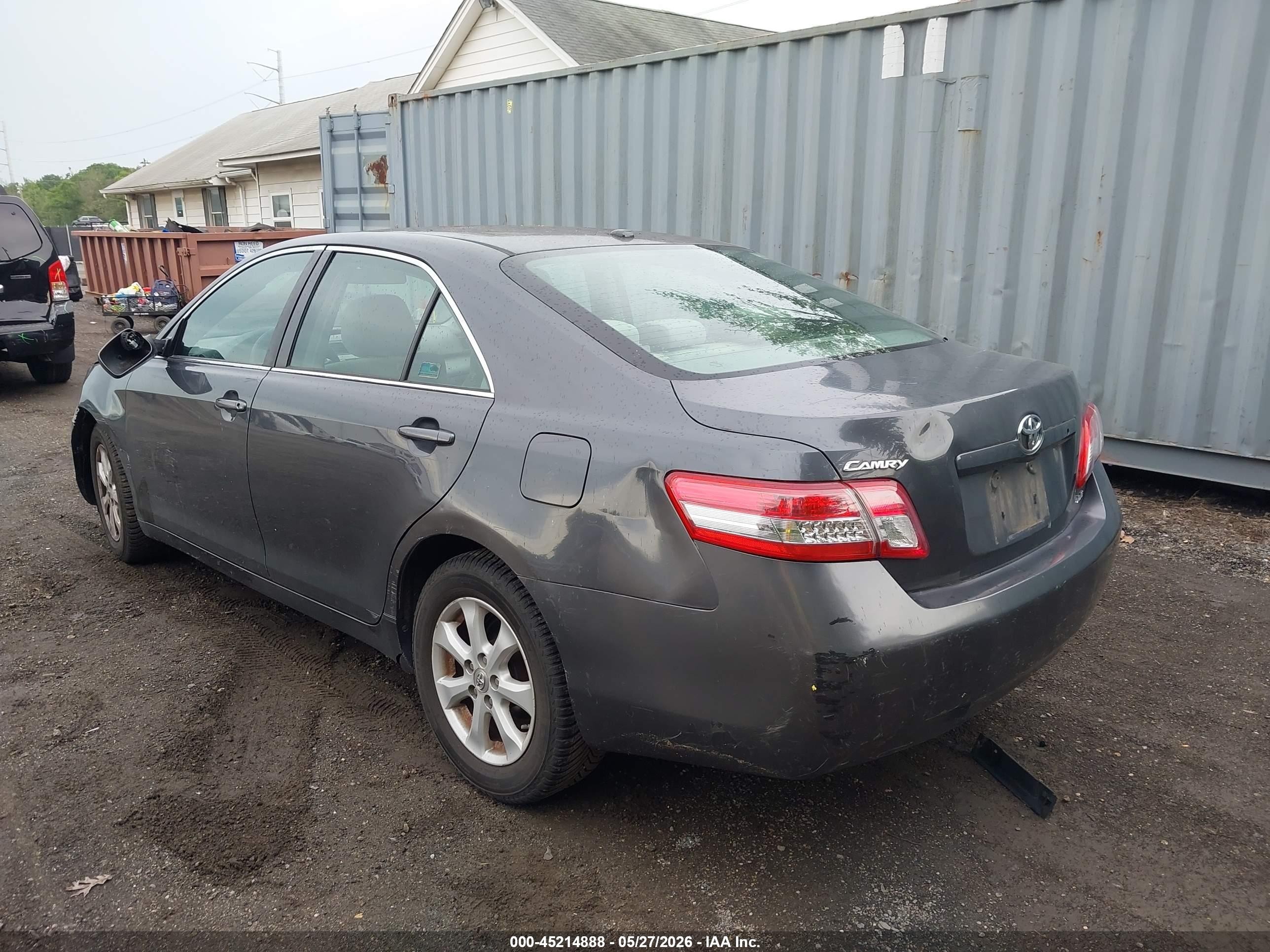 2011 Toyota Camry Le Gray vin: 4T1BF3EK7BU669960