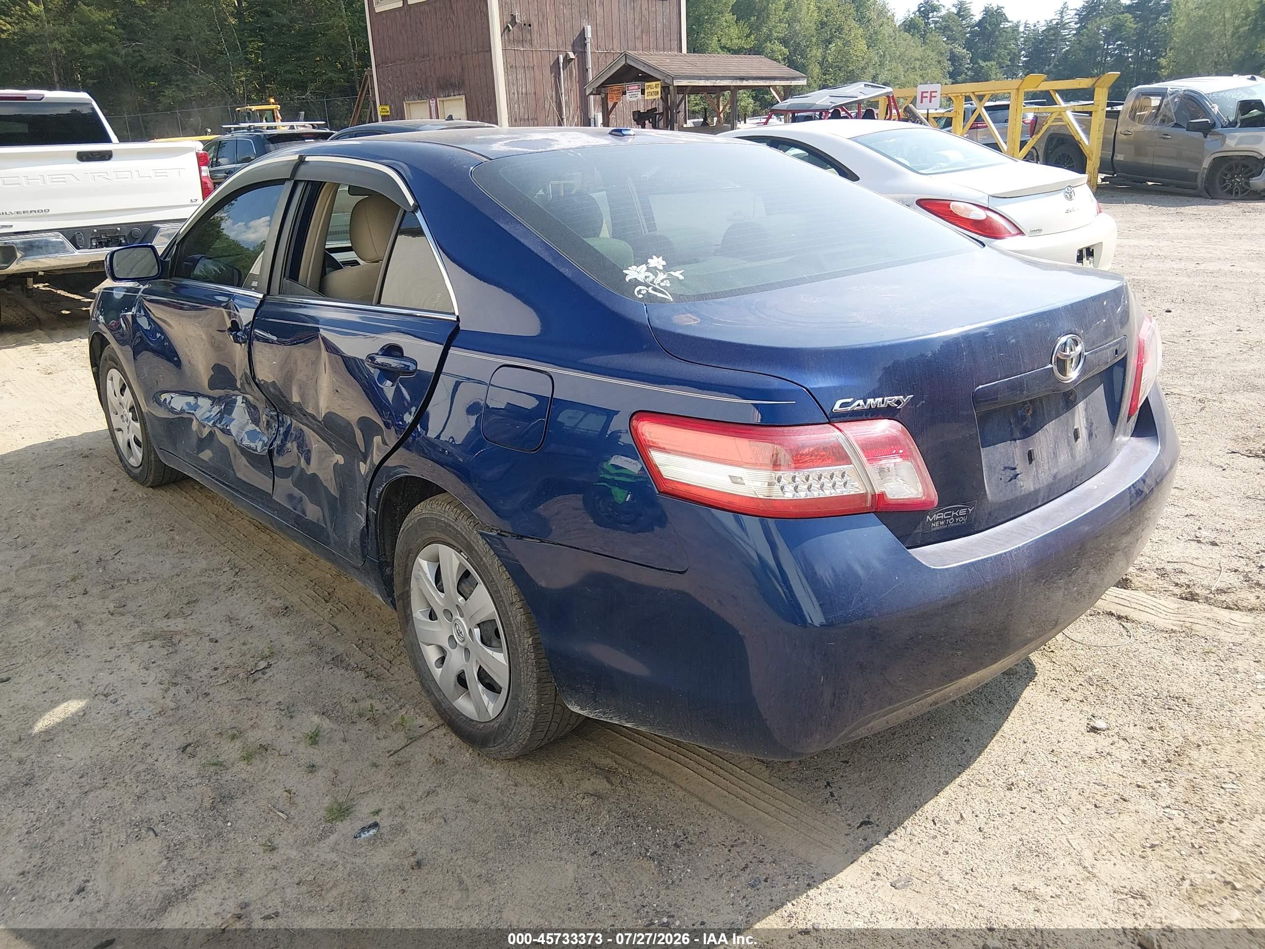 2011 Toyota Camry   Blue vin: 4T1BF3EK7BU671143