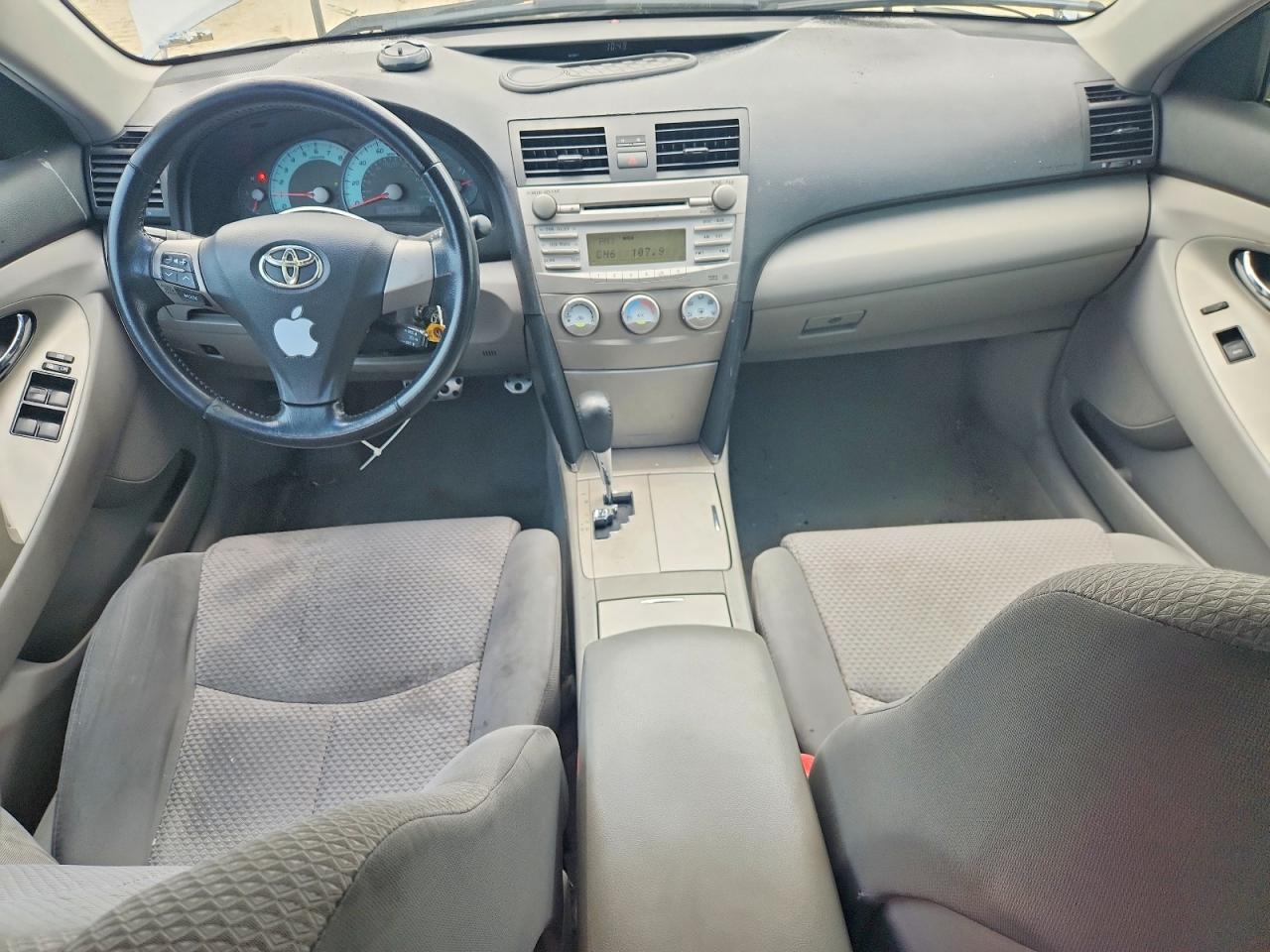 2011 Toyota Camry Silver vin: 4T1BF3EK7BU680960