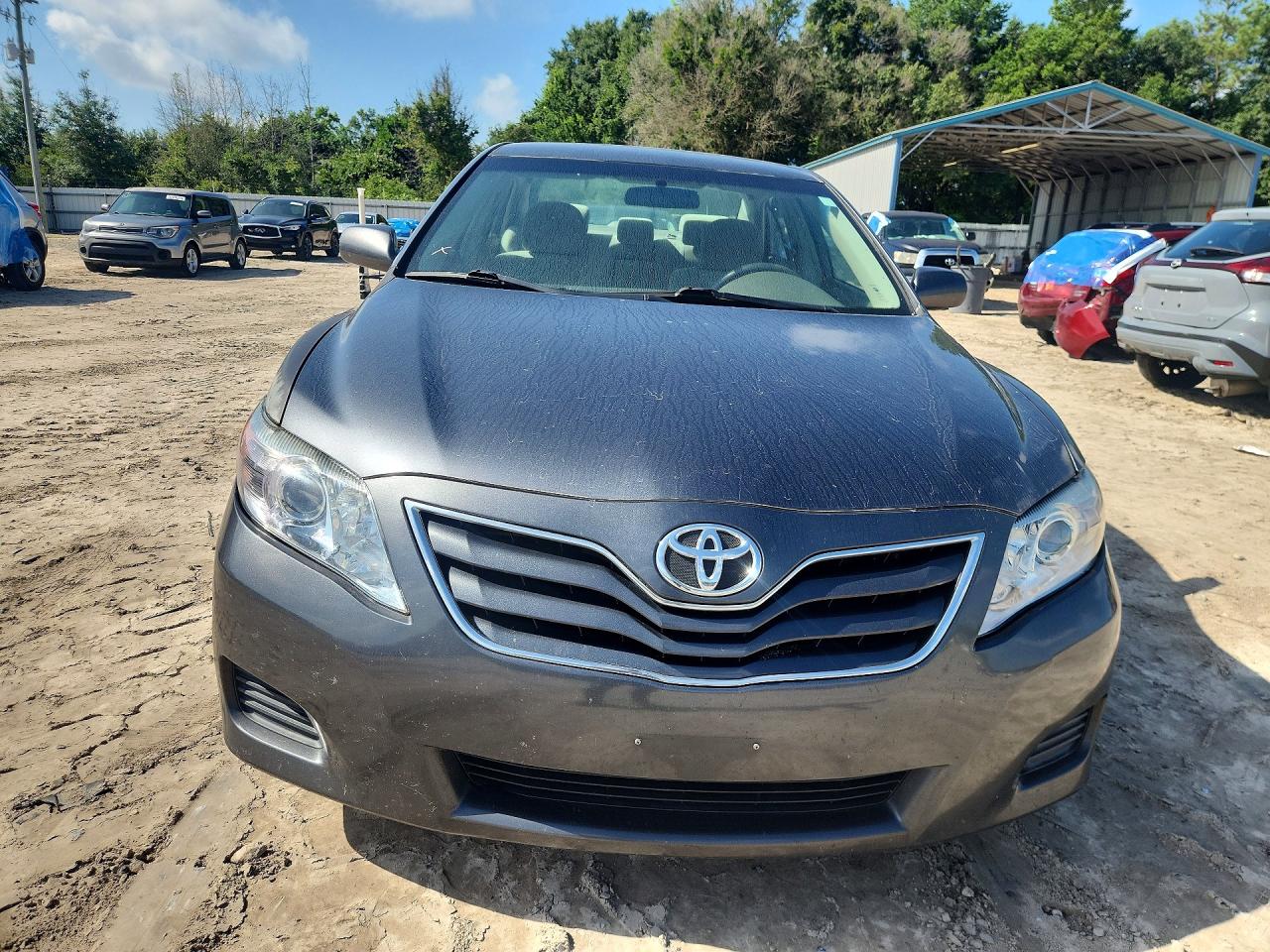 2011 Toyota Camry Le Gray vin: 4T1BF3EK7BU690808