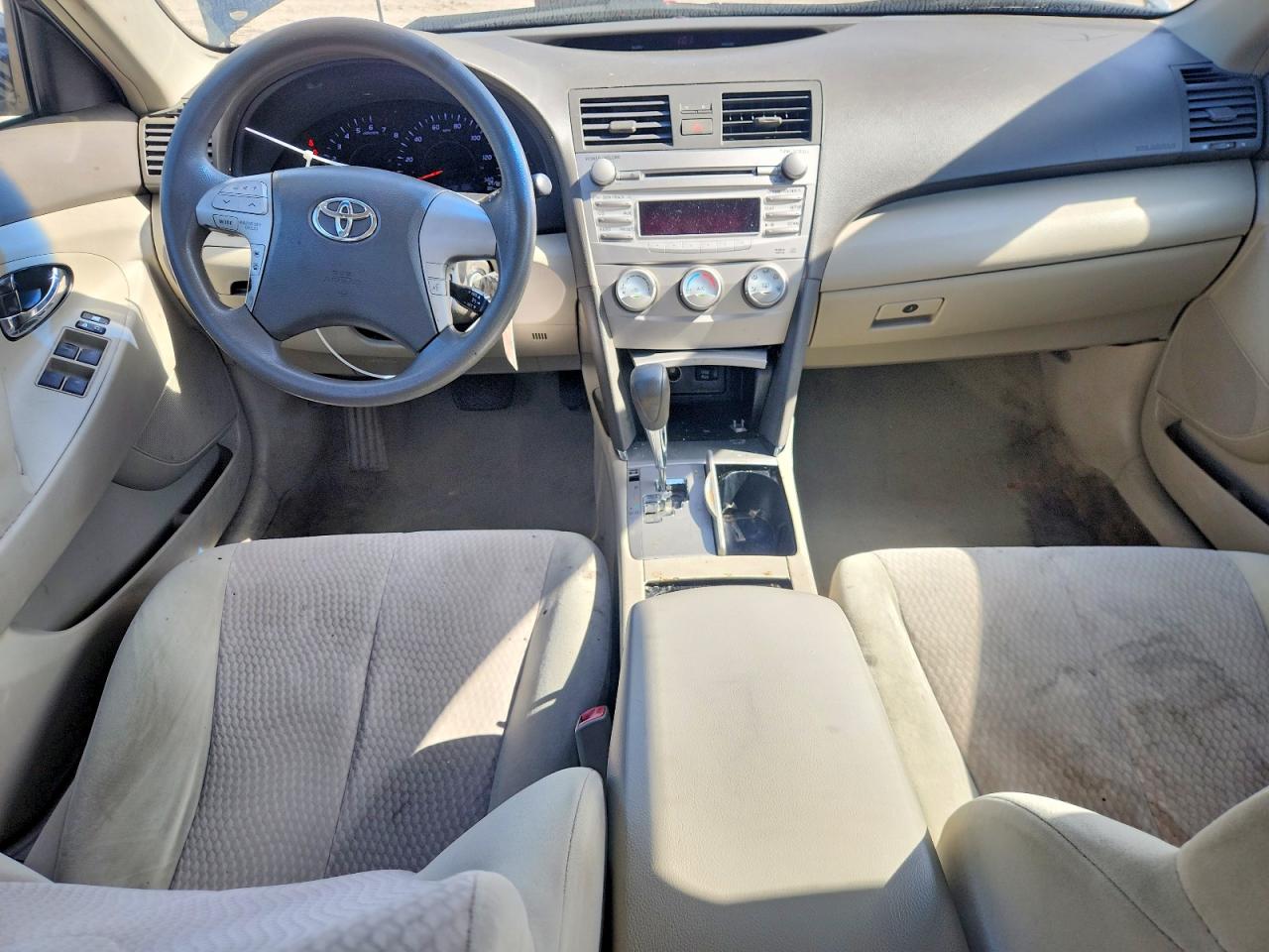 2011 Toyota Camry Le Gray vin: 4T1BF3EK7BU690808