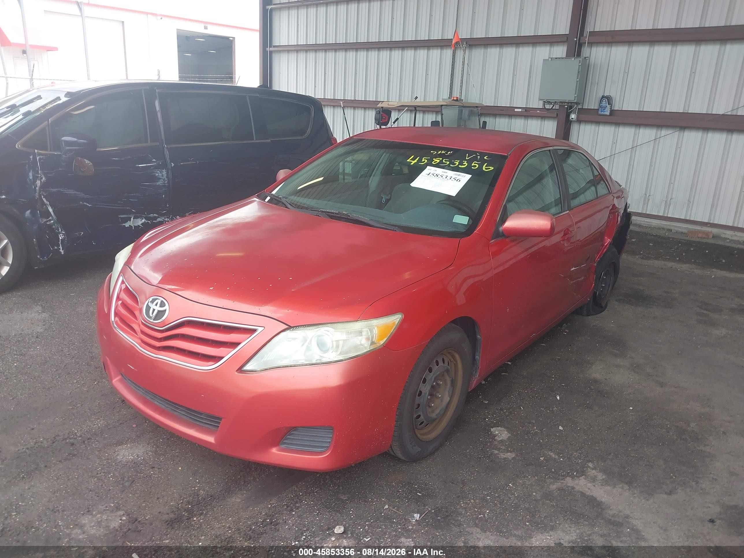 2011 Toyota Camry Le Red vin: 4T1BF3EK7BU691263