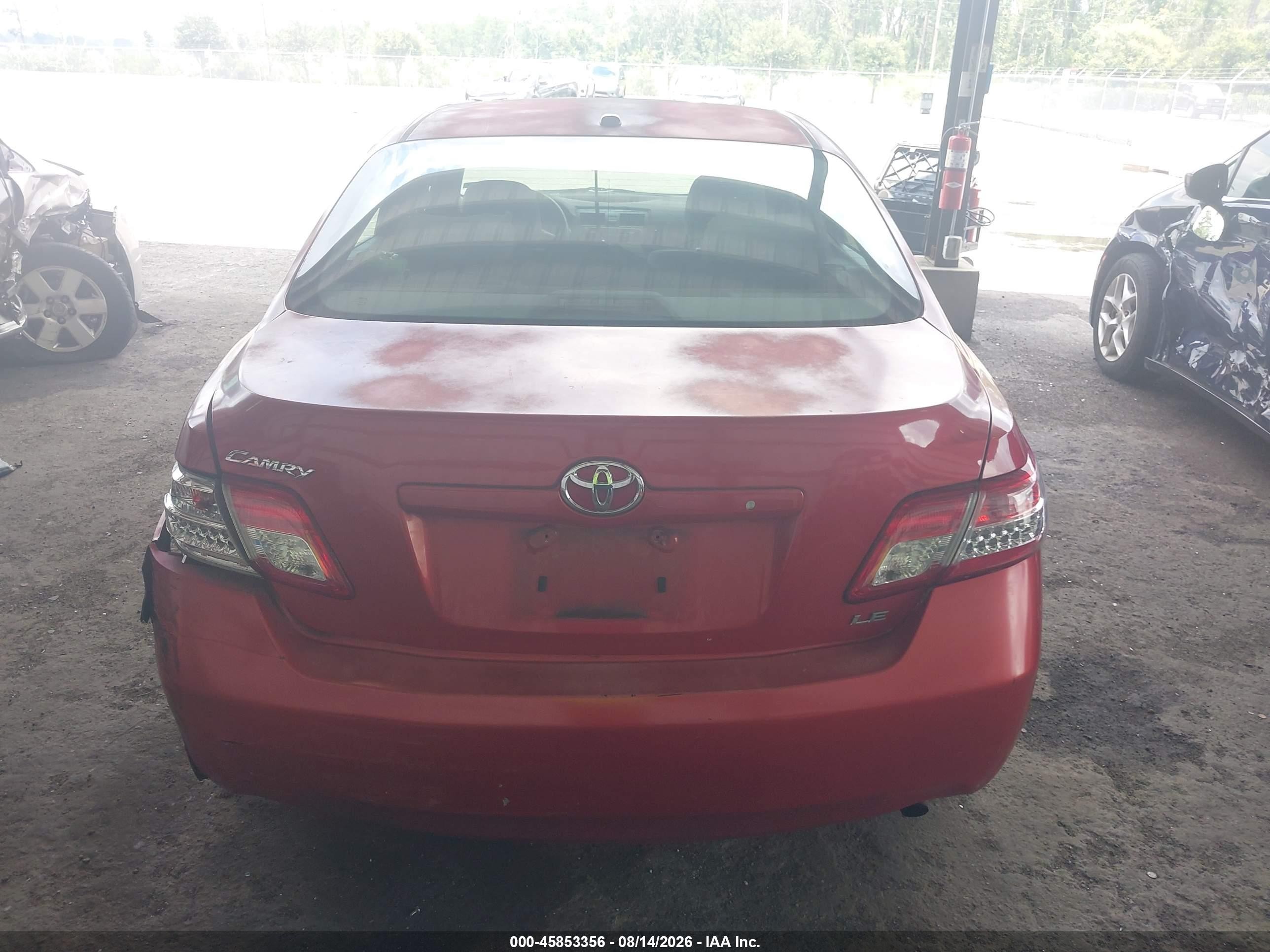 2011 Toyota Camry Le Red vin: 4T1BF3EK7BU691263