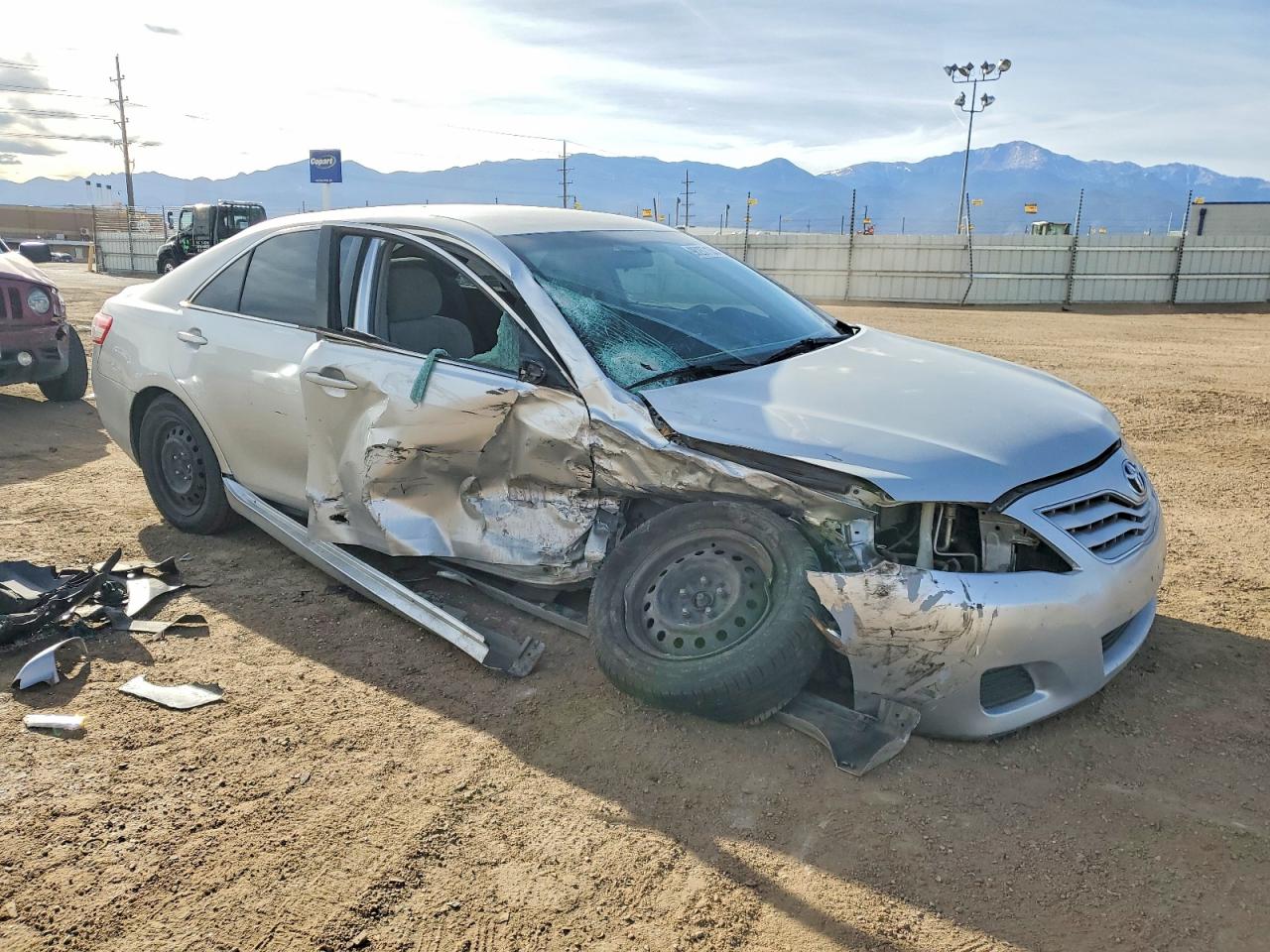 2011 Toyota Camry Base Silver vin: 4T1BF3EK7BU694583