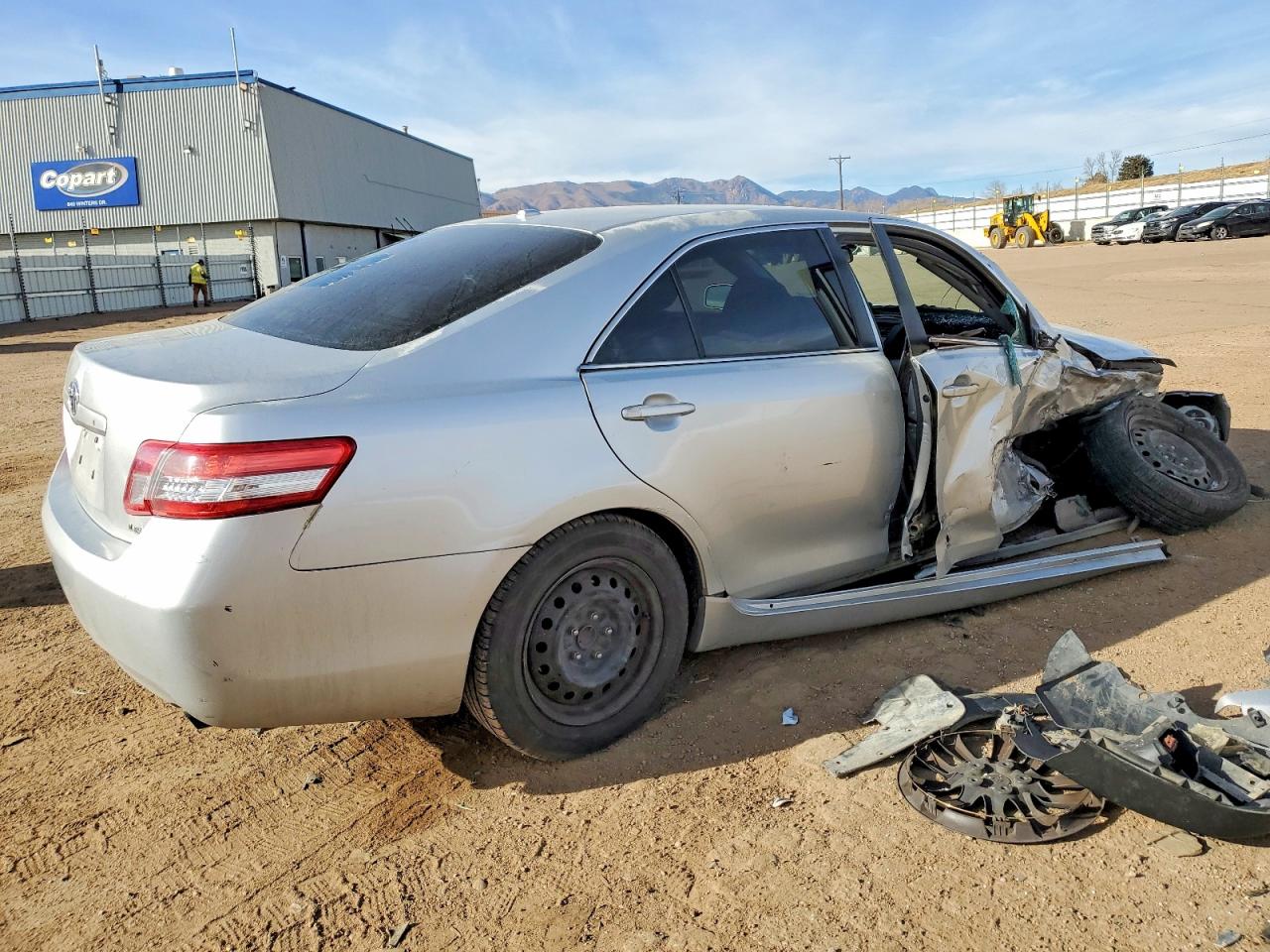 2011 Toyota Camry Base Silver vin: 4T1BF3EK7BU694583