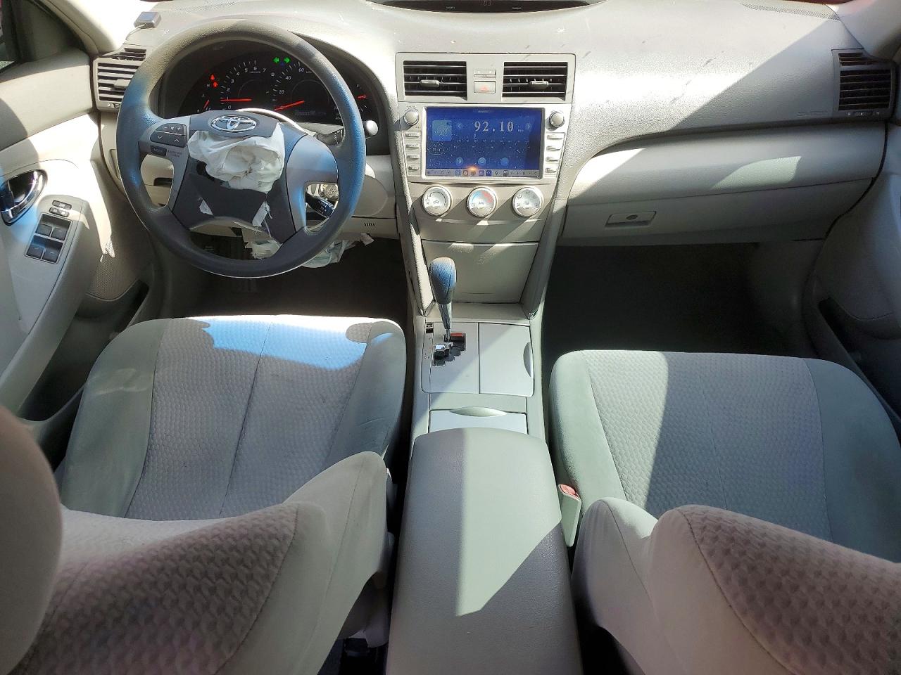 2011 Toyota Camry Le Red vin: 4T1BF3EK7BU696981