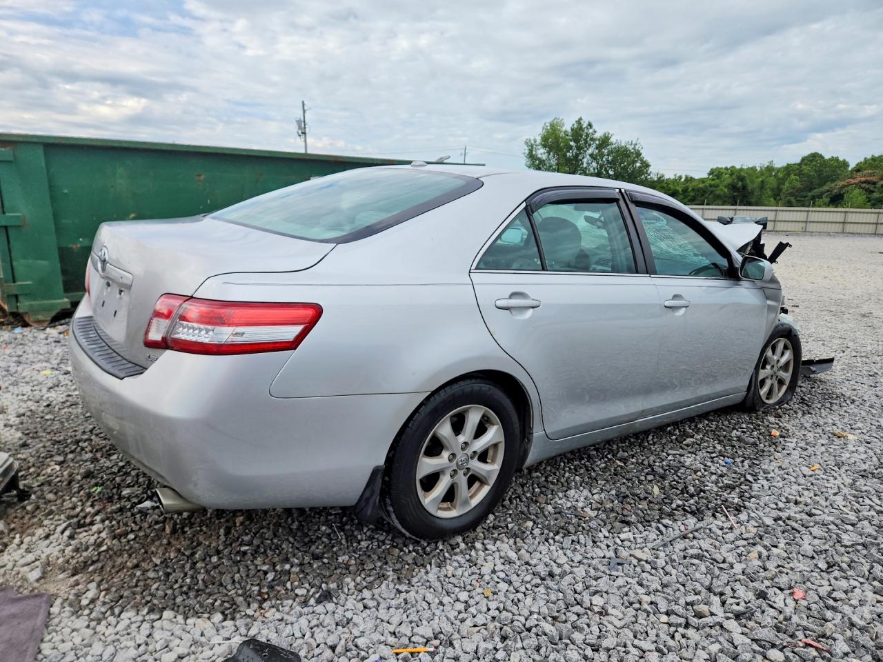 2011 Toyota Camry Le Silver vin: 4T1BF3EK7BU697130