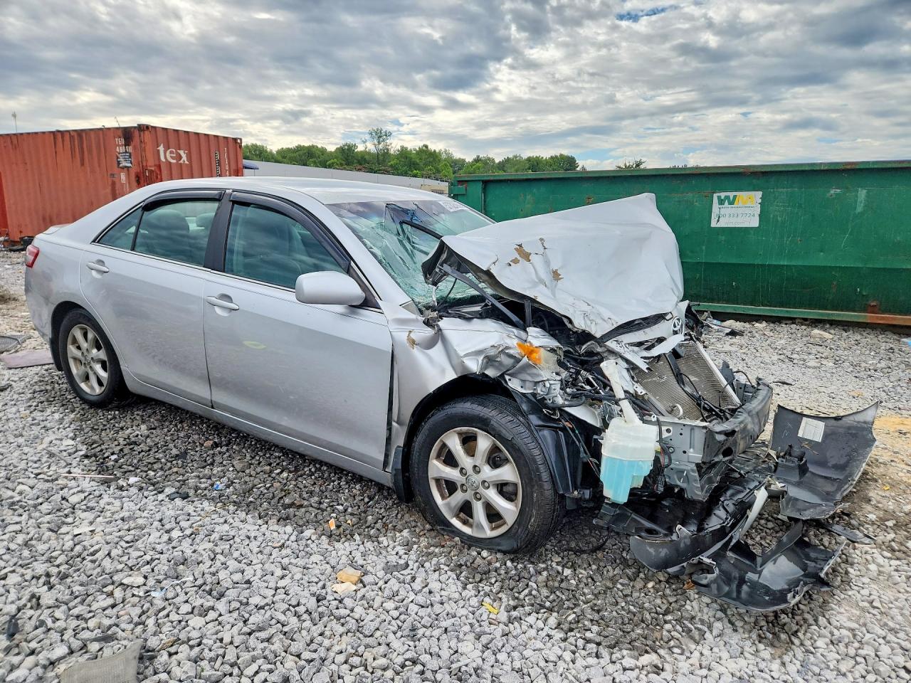 2011 Toyota Camry Le Silver vin: 4T1BF3EK7BU697130