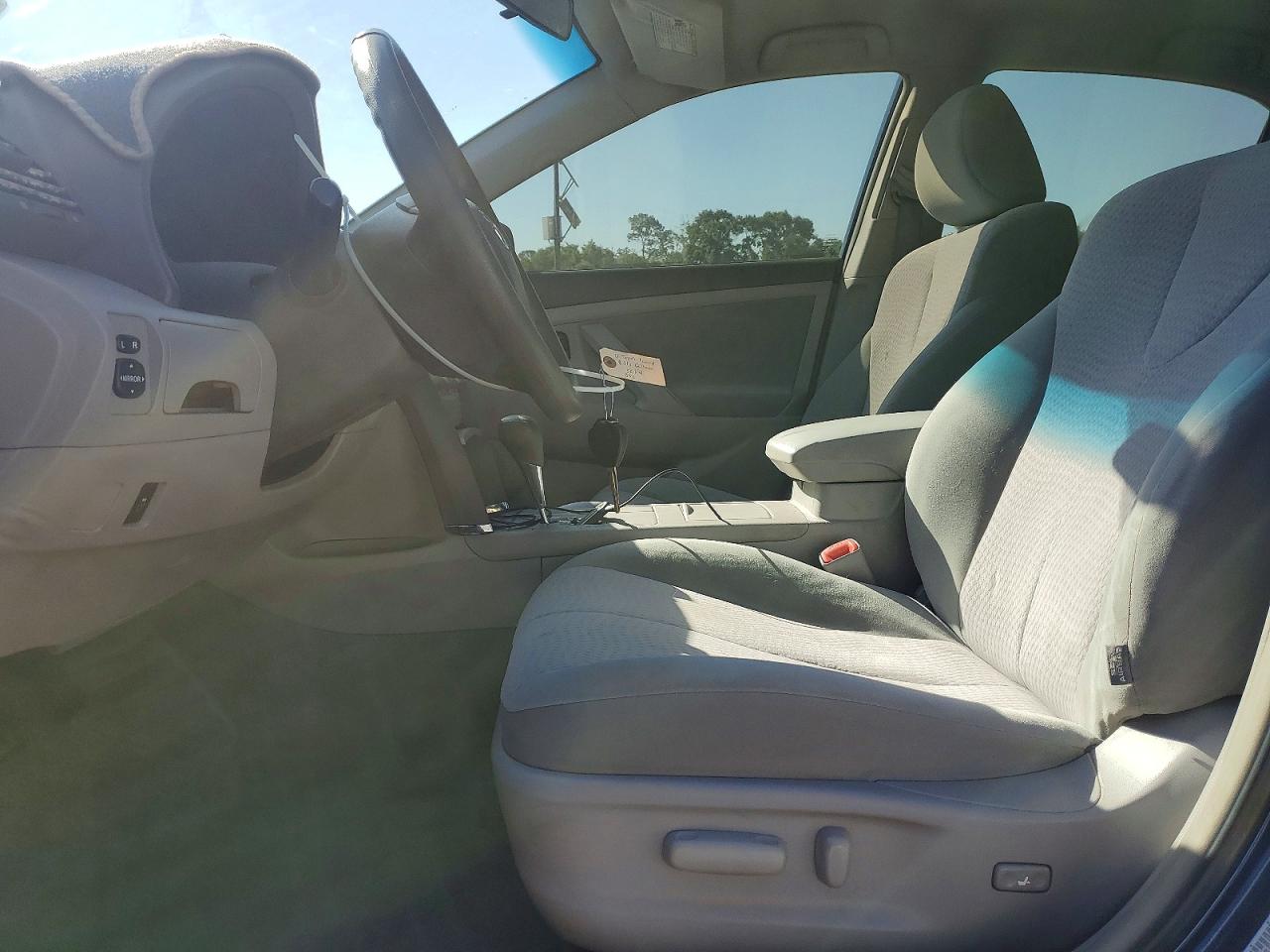2011 Toyota Camry Le Blue vin: 4T1BF3EK7BU698410