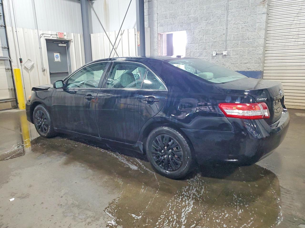 2011 Toyota Camry Le Black vin: 4T1BF3EK7BU702665