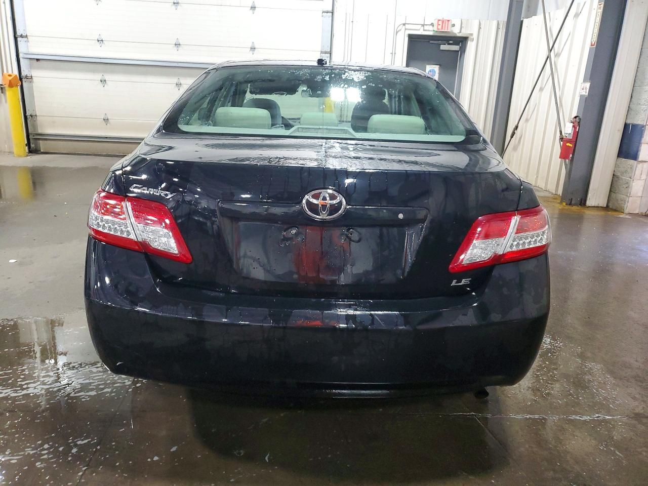 2011 Toyota Camry Le Black vin: 4T1BF3EK7BU702665