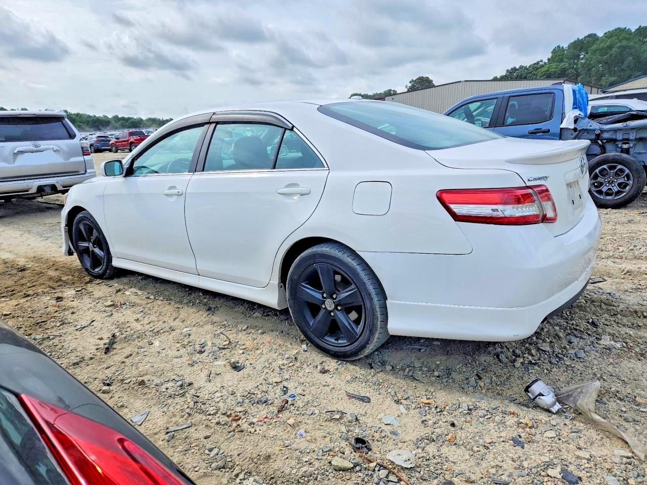 2011 Toyota Camry Se White vin: 4T1BF3EK7BU704948
