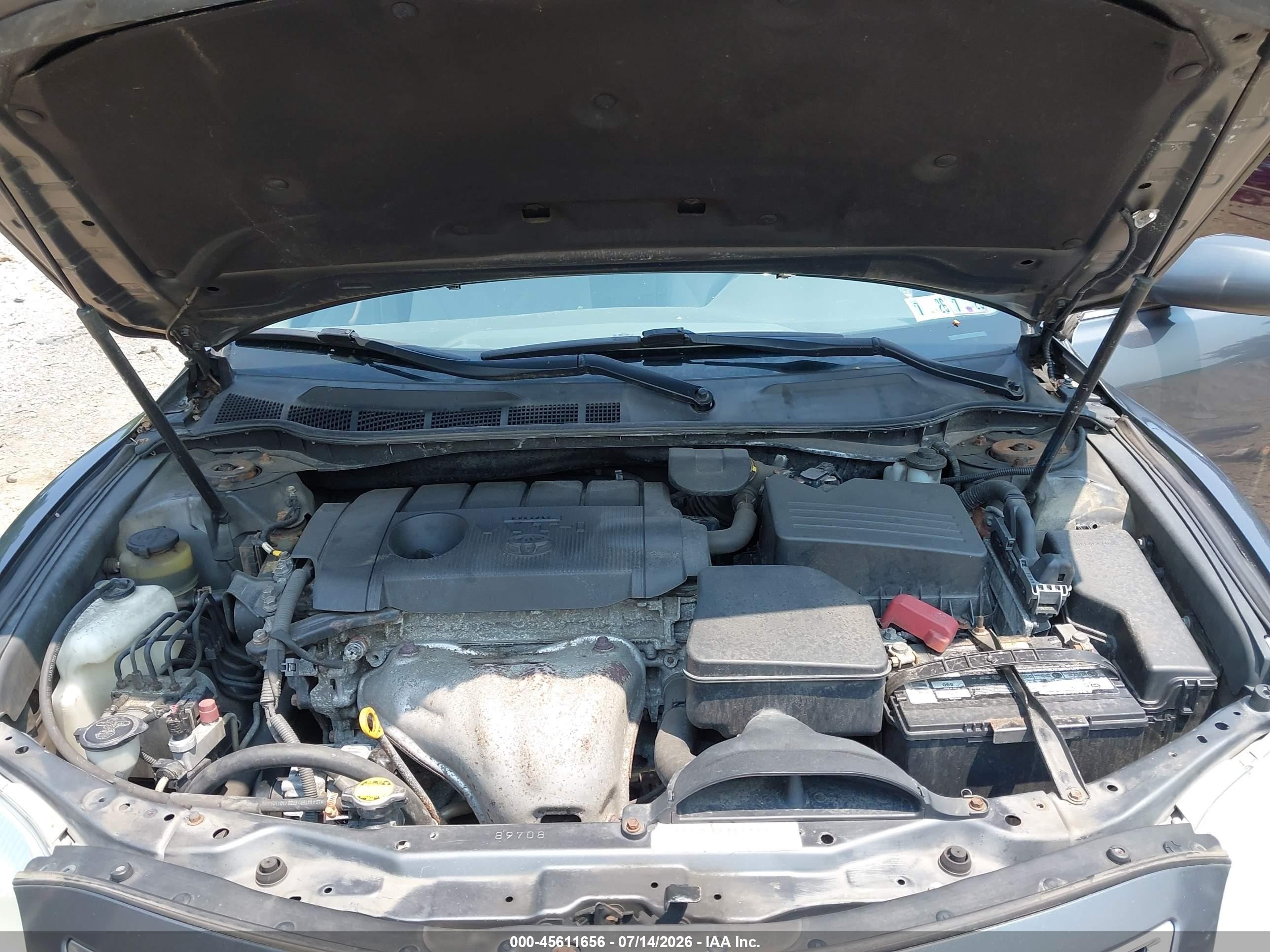 2011 Toyota Camry Le Gray vin: 4T1BF3EK7BU705937