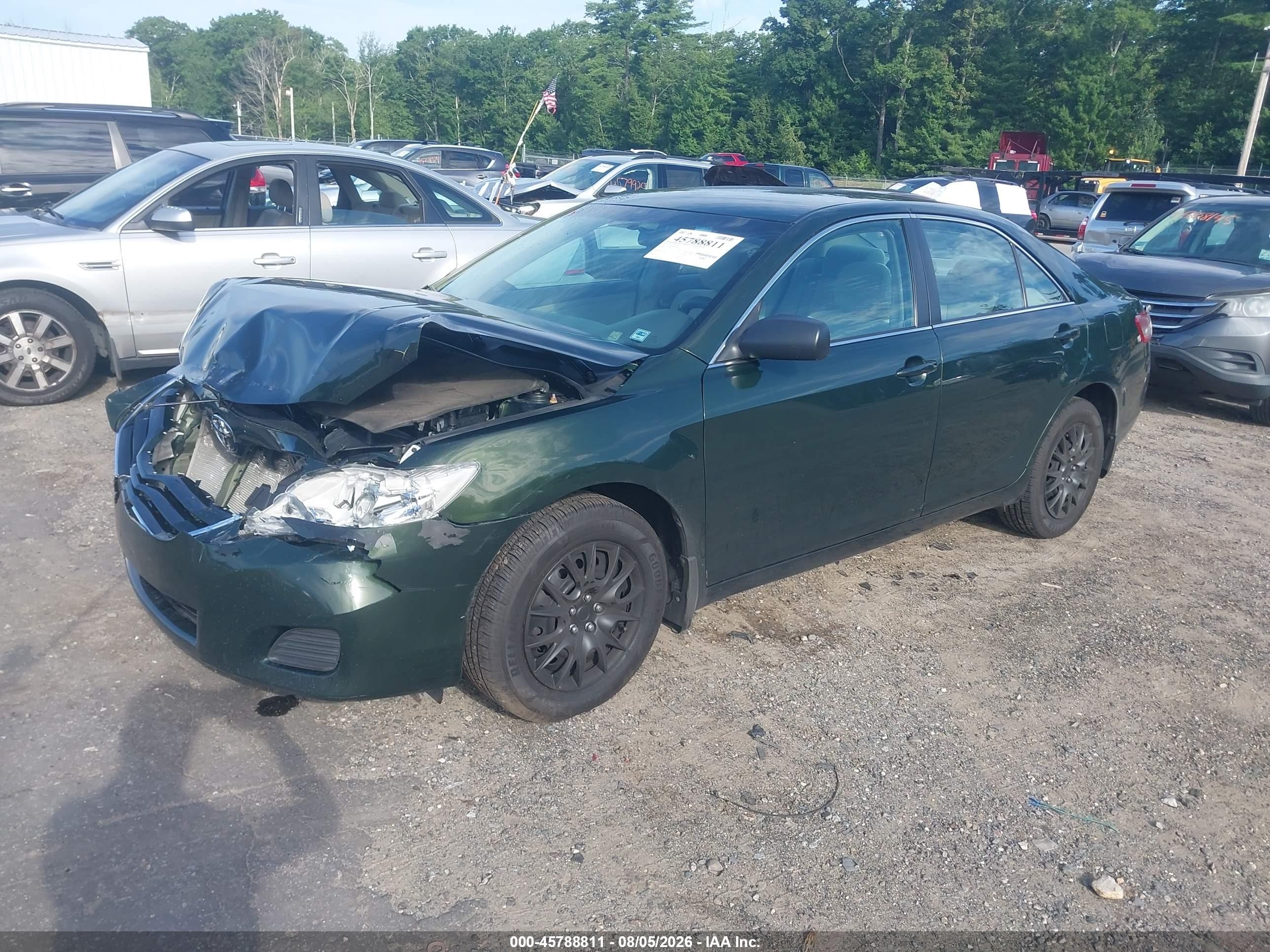 2011 Toyota Camry Le Green vin: 4T1BF3EK7BU706389
