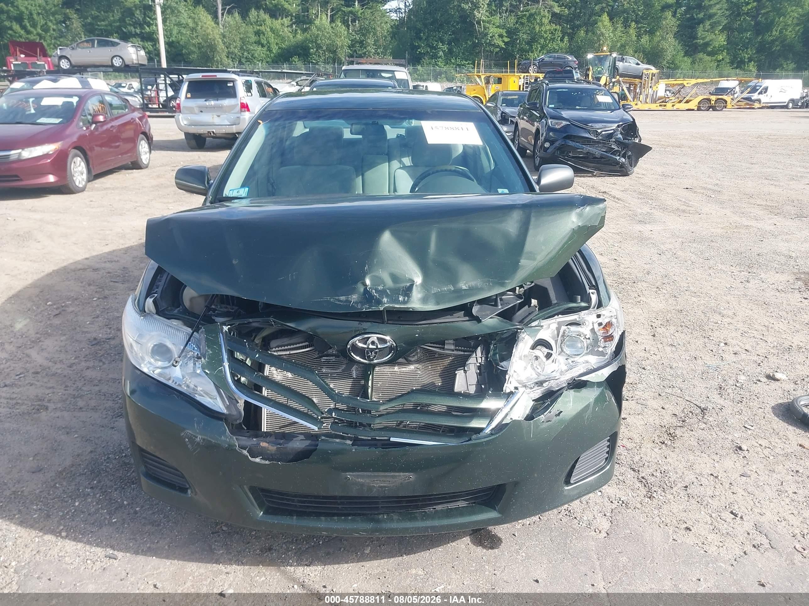 2011 Toyota Camry Le Green vin: 4T1BF3EK7BU706389
