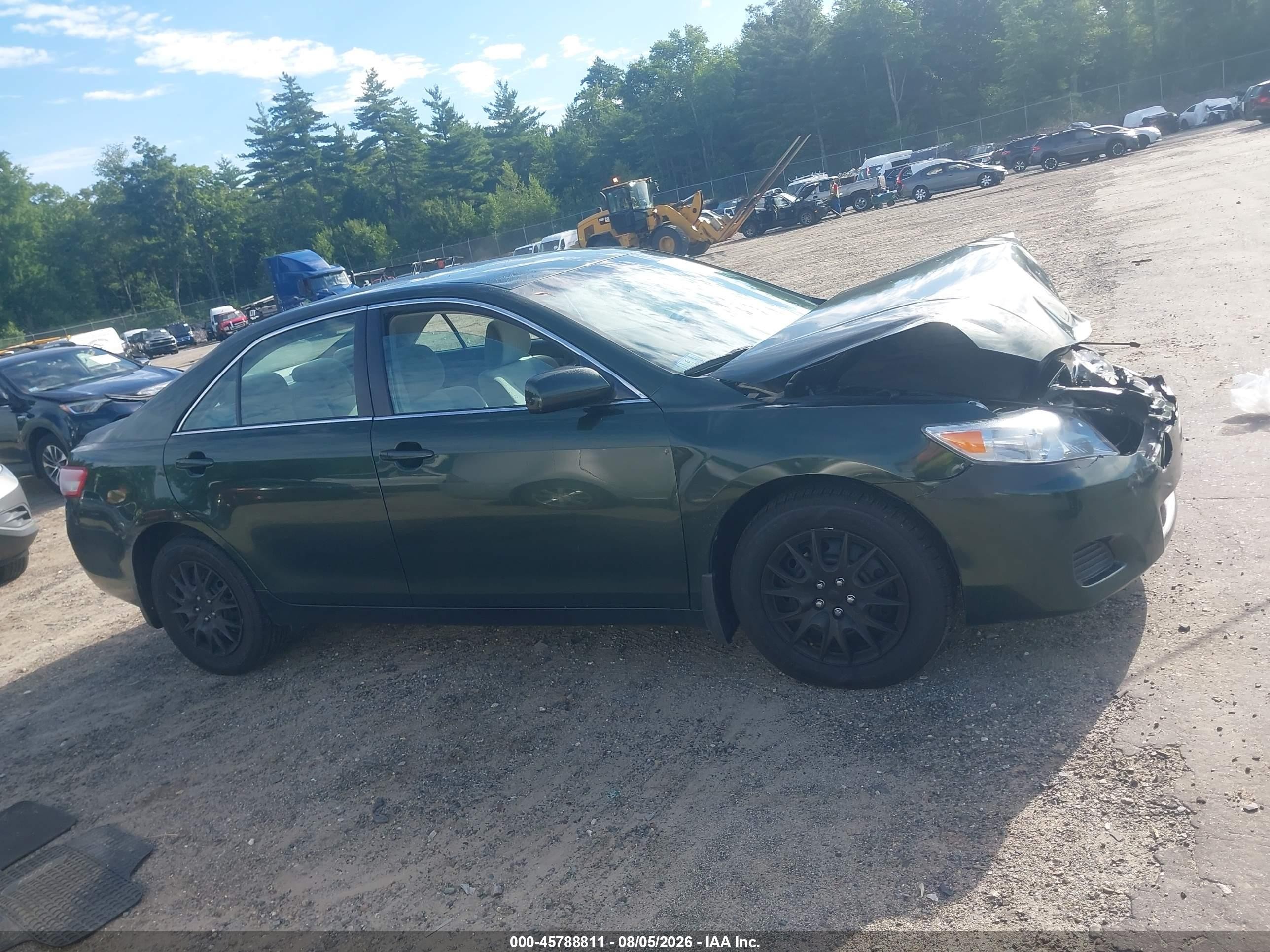 2011 Toyota Camry Le Green vin: 4T1BF3EK7BU706389
