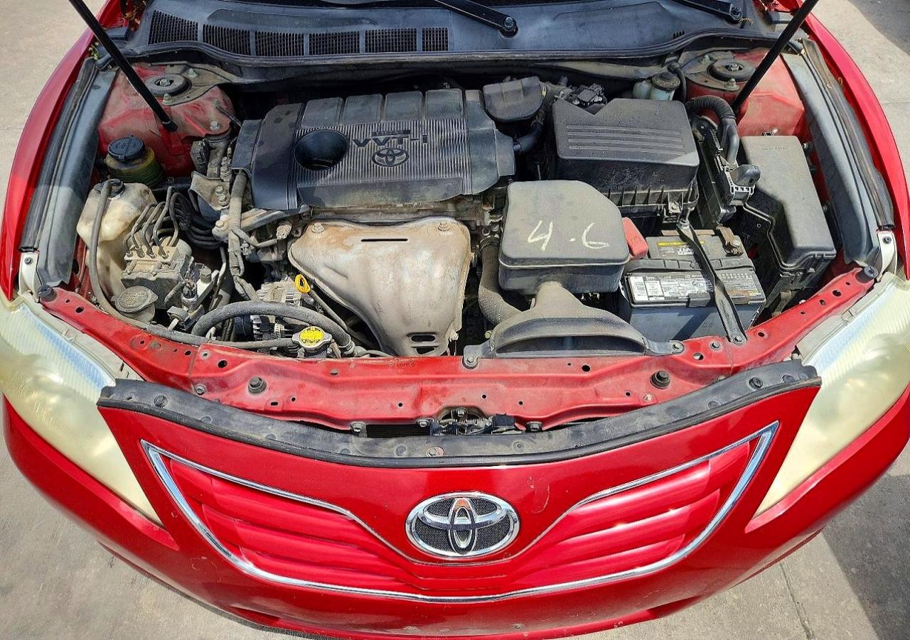 2011 Toyota Camry Le Red vin: 4T1BF3EK7BU709485