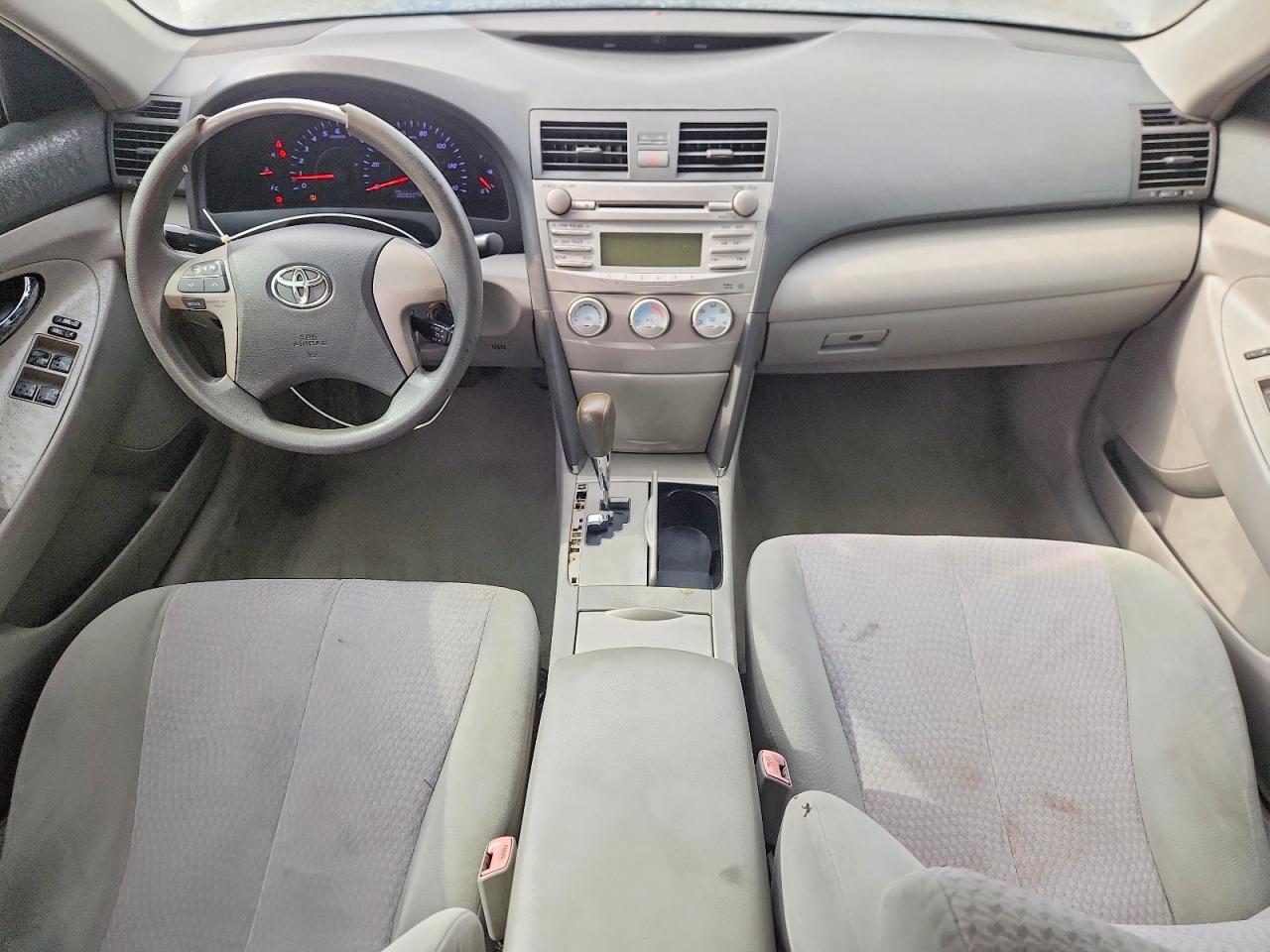 2011 Toyota Camry Base White vin: 4T1BF3EK7BU710622