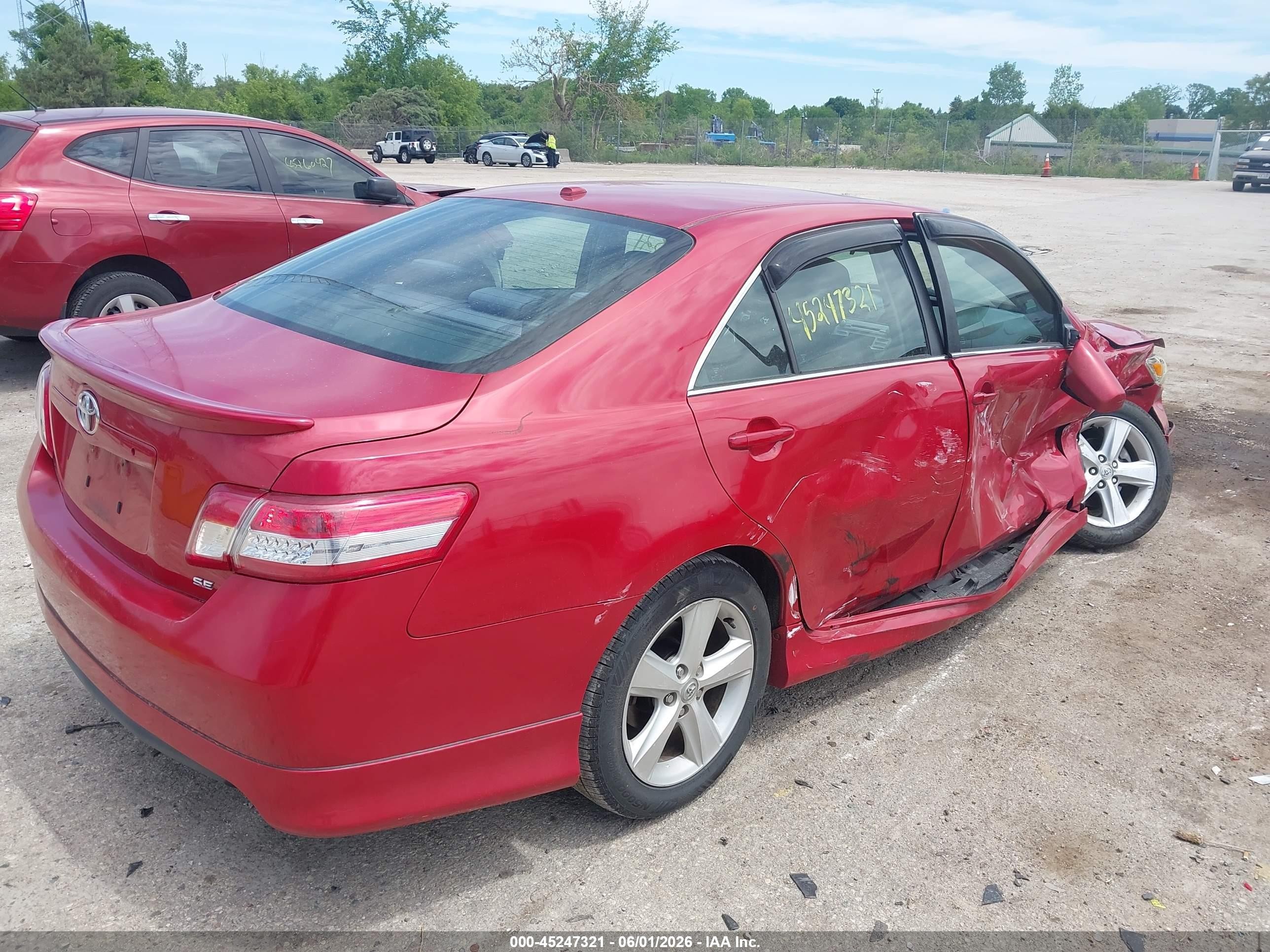 2011 Toyota Camry Se Red vin: 4T1BF3EK7BU712306