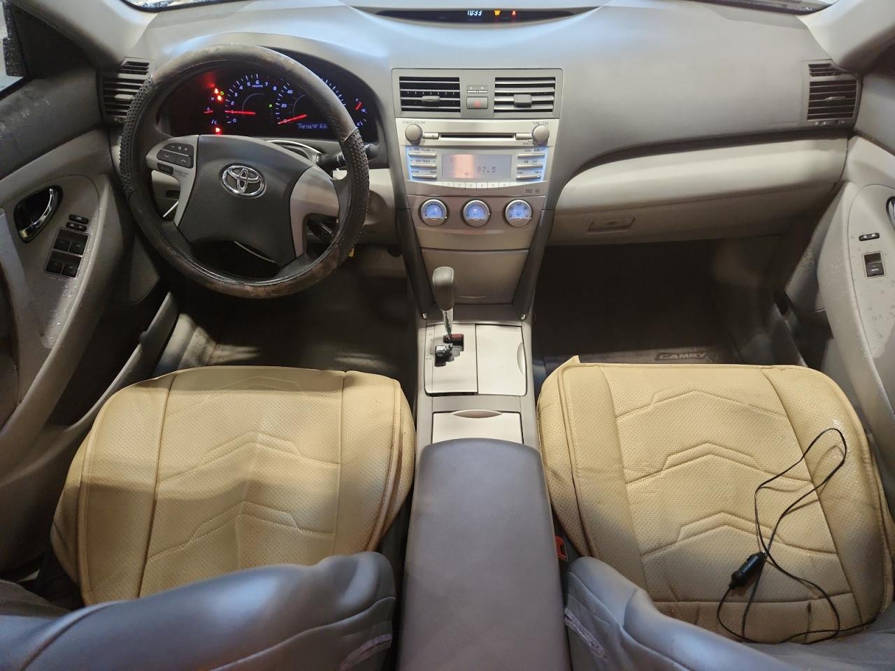 2011 Toyota Camry Le White vin: 4T1BF3EK7BU712838