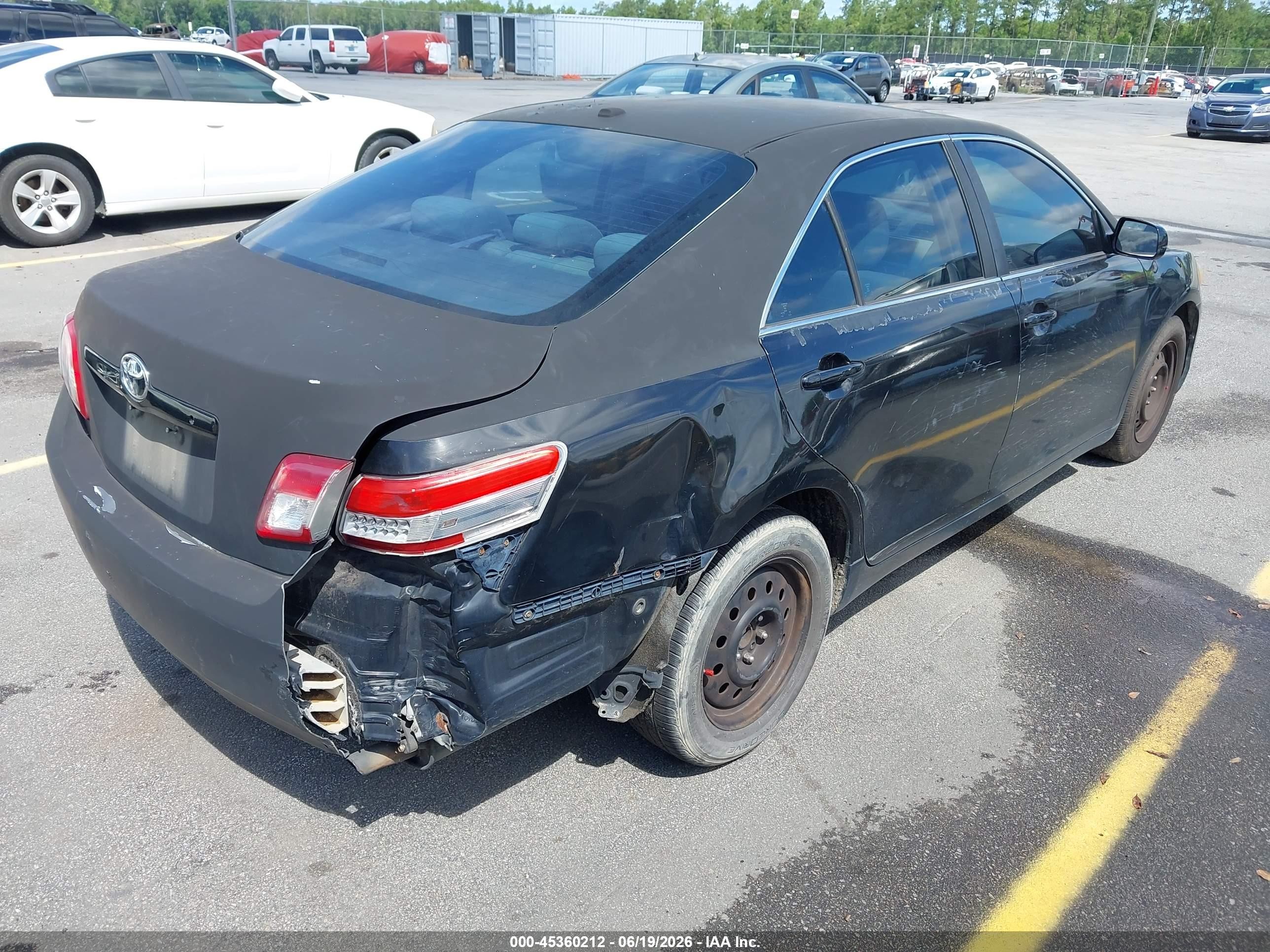 2011 Toyota Camry Le Black vin: 4T1BF3EK7BU733768