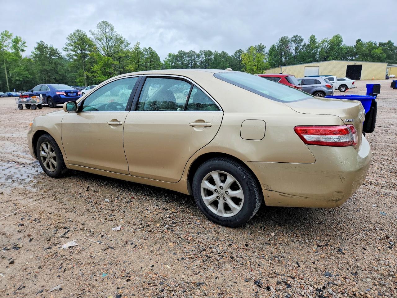 2011 Toyota Camry Le Золотой vin: 4T1BF3EK7BU735309