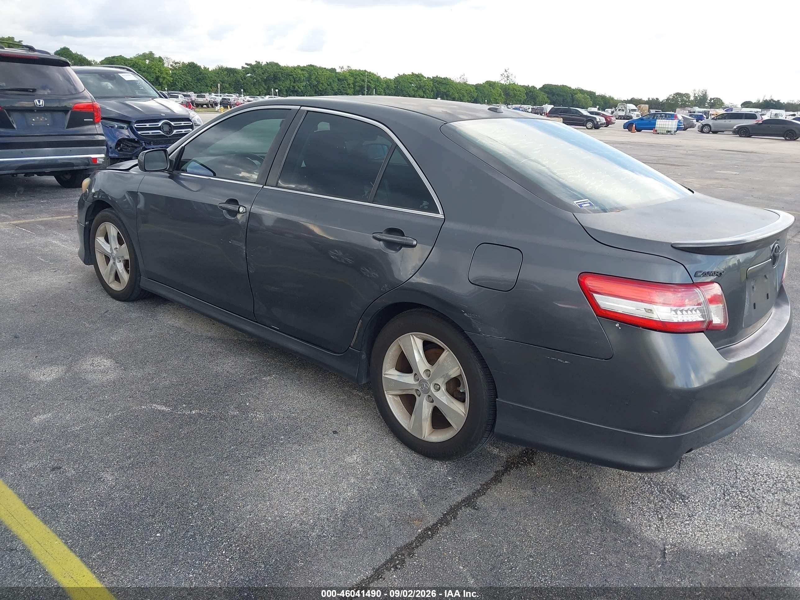 2011 Toyota Camry Se Gray vin: 4T1BF3EK7BU736993