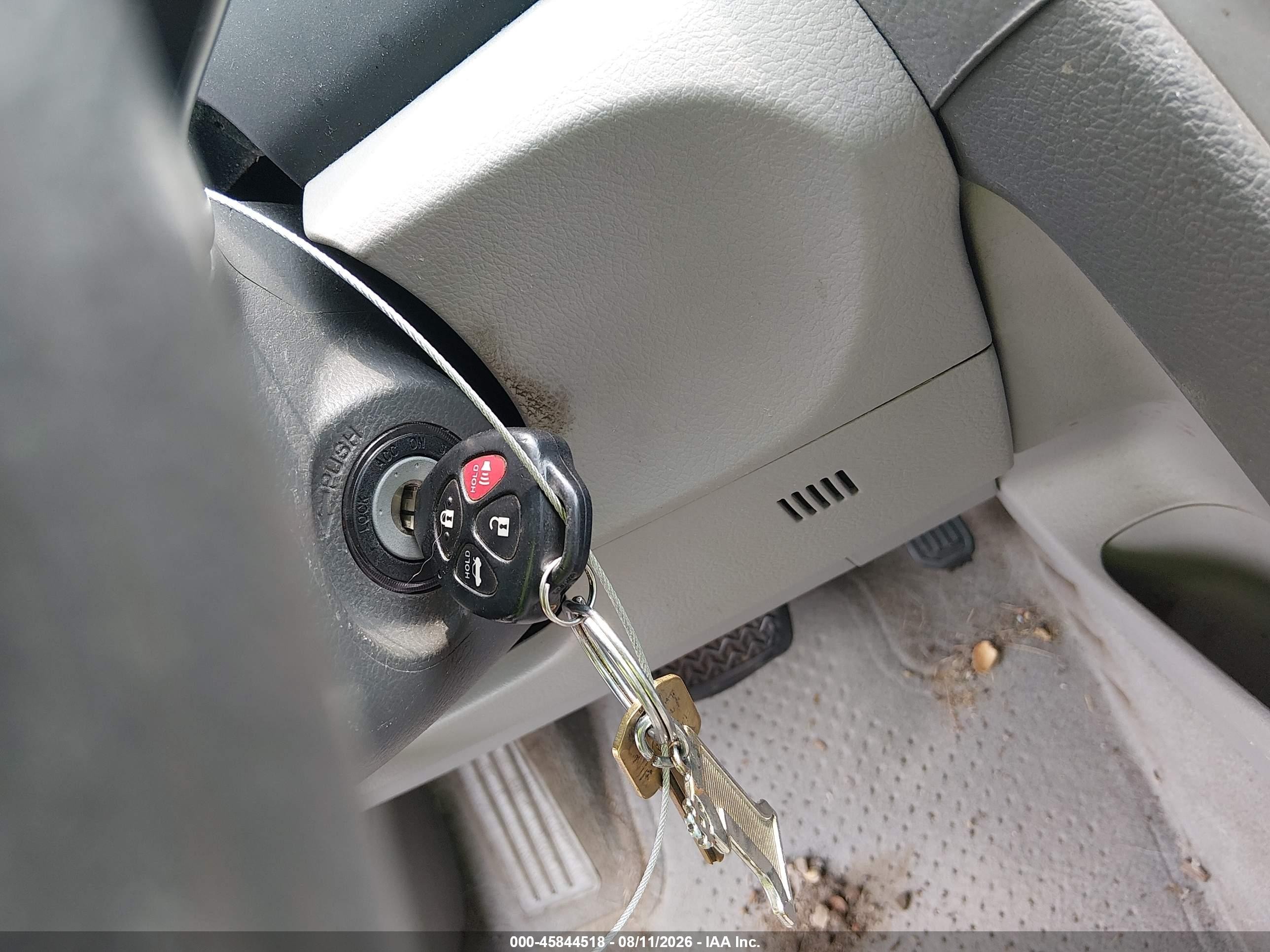 2011 Toyota Camry Le Серебряный vin: 4T1BF3EK7BU737612