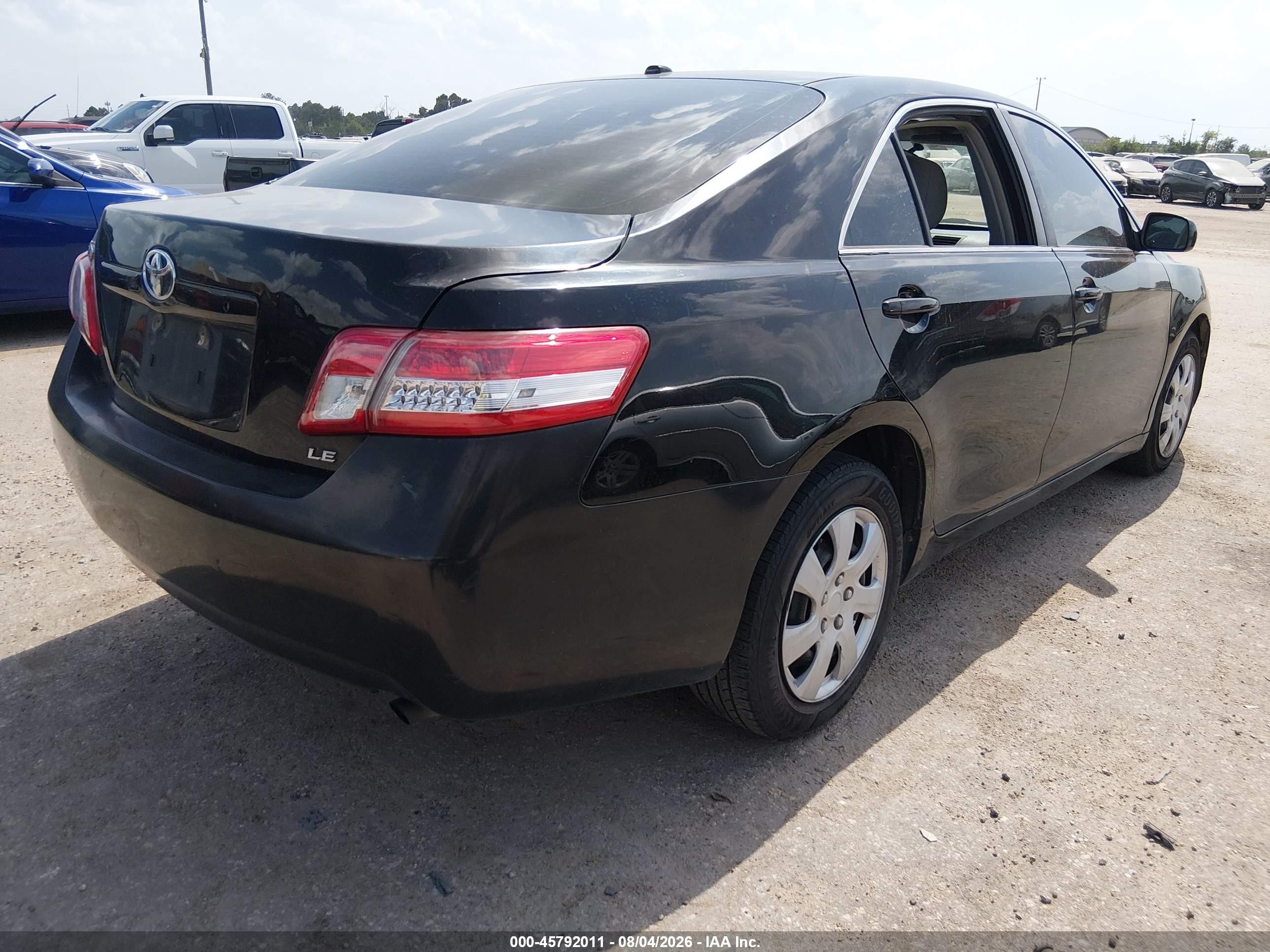 2011 Toyota Camry Le Black vin: 4T1BF3EK7BU738582