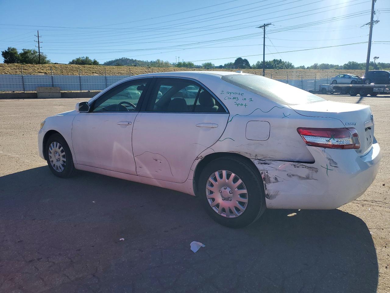 2011 Toyota Camry Base White vin: 4T1BF3EK7BU747654